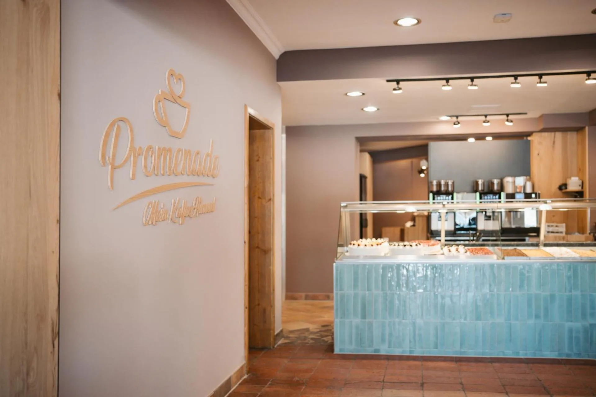 Restaurant/places to eat in Hotel Promenade Mein KaffeeHimmel