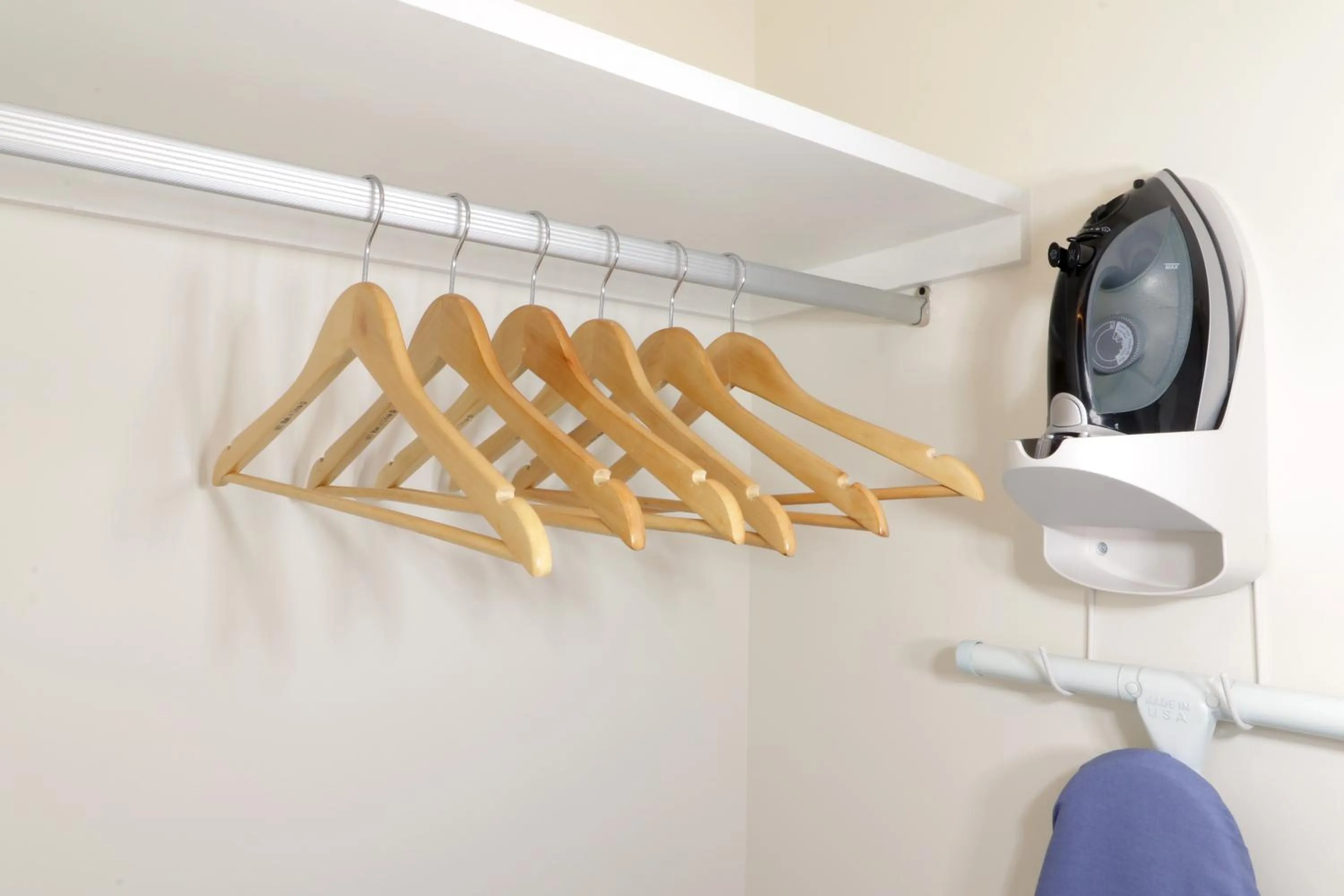 storage in Candlewood Suites - Celaya by IHG