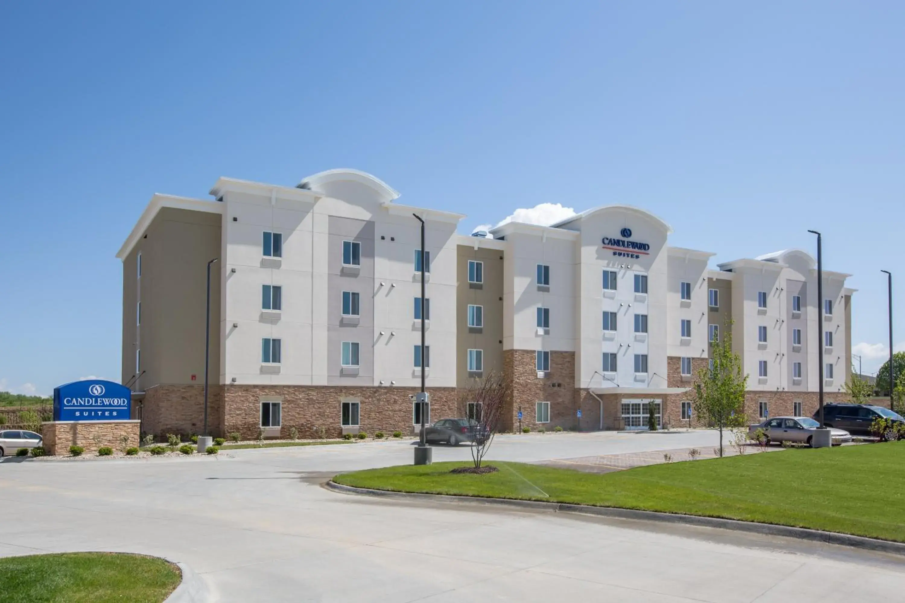 Property building in Candlewood Suites - Omaha Millard Area by IHG Property building in Candlewood Suites - Omaha Millard Area by IHG