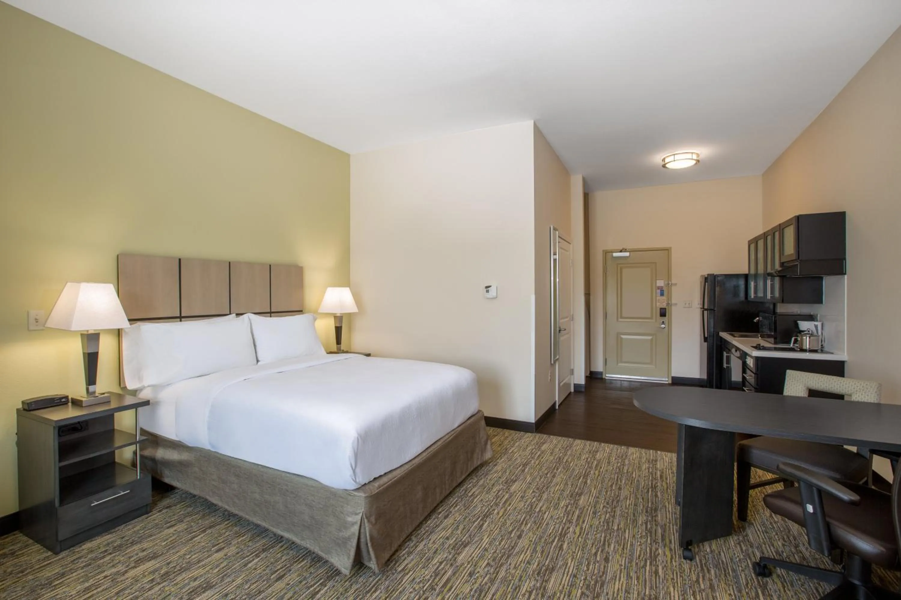 Photo of the whole room, Bed in Candlewood Suites - Omaha Millard Area by IHG