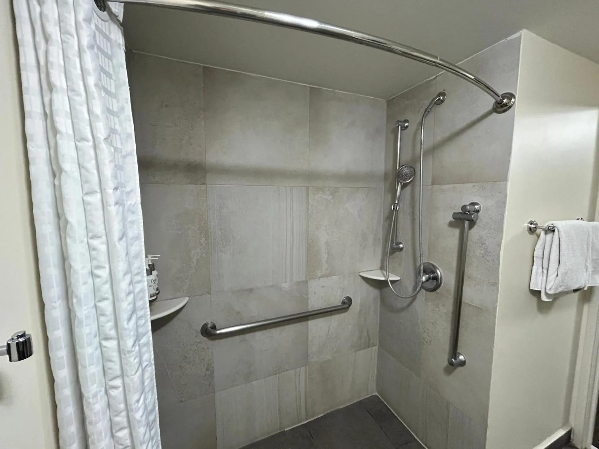 Photo of the whole room in Candlewood Suites - Queretaro Juriquilla by IHG