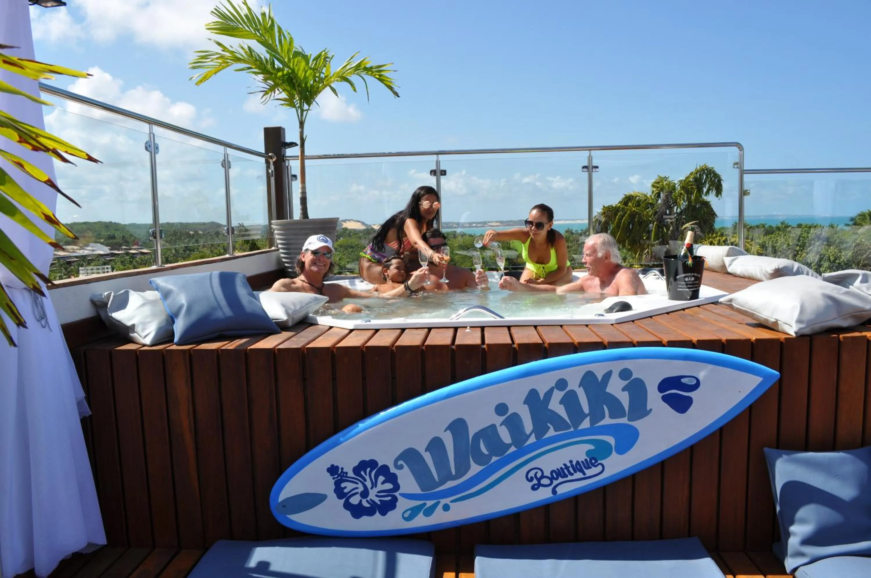 Hot Tub in Pousada Waikiki Boutique