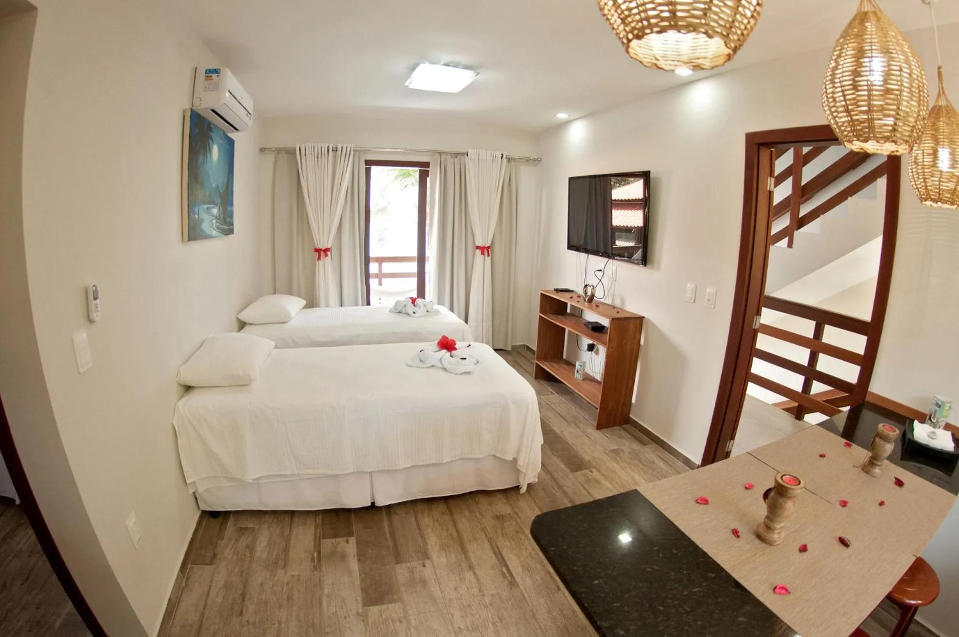 Photo of the whole room, Bed in Pousada Waikiki Boutique