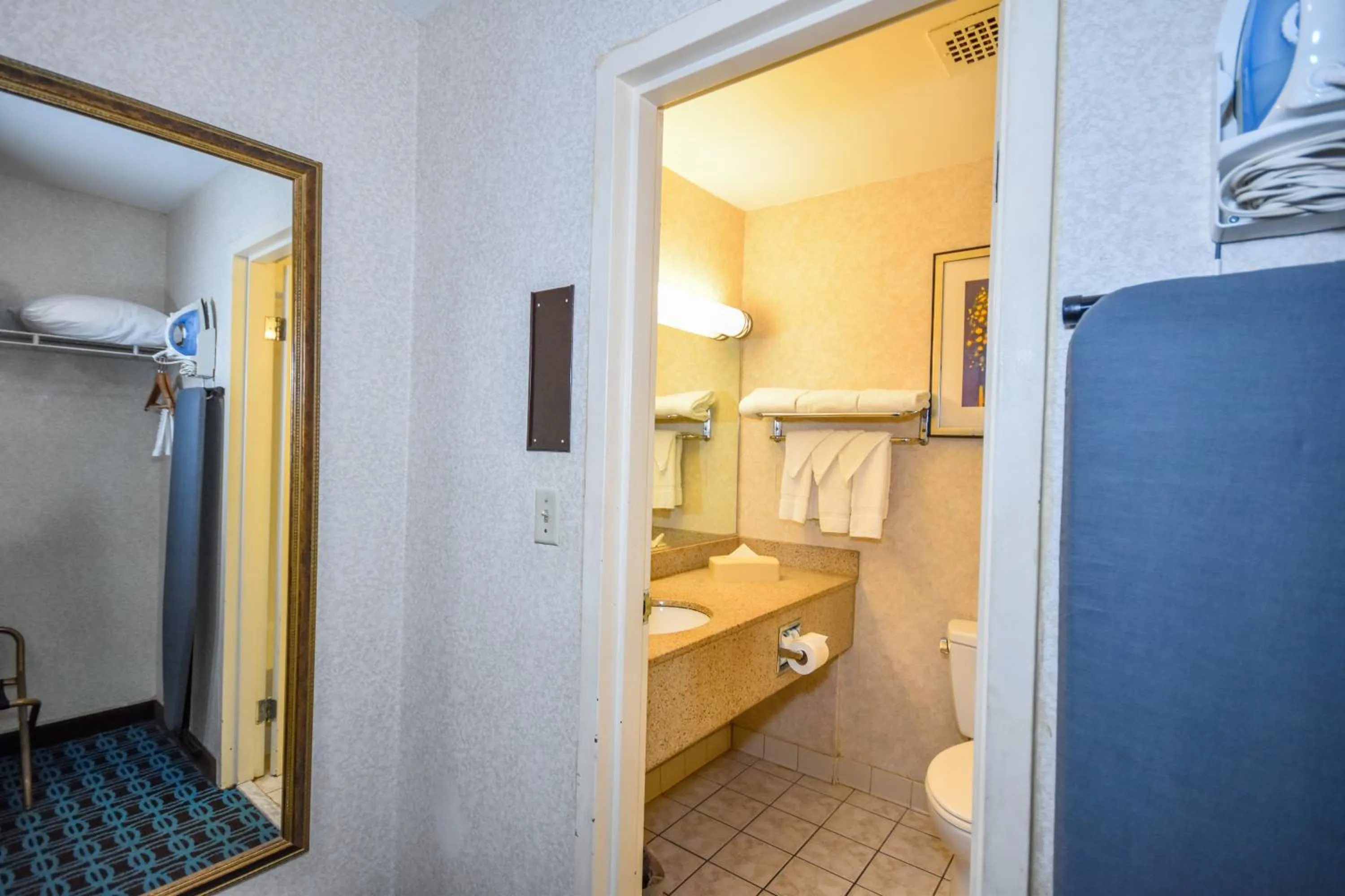 Bathroom in Charles River Inn