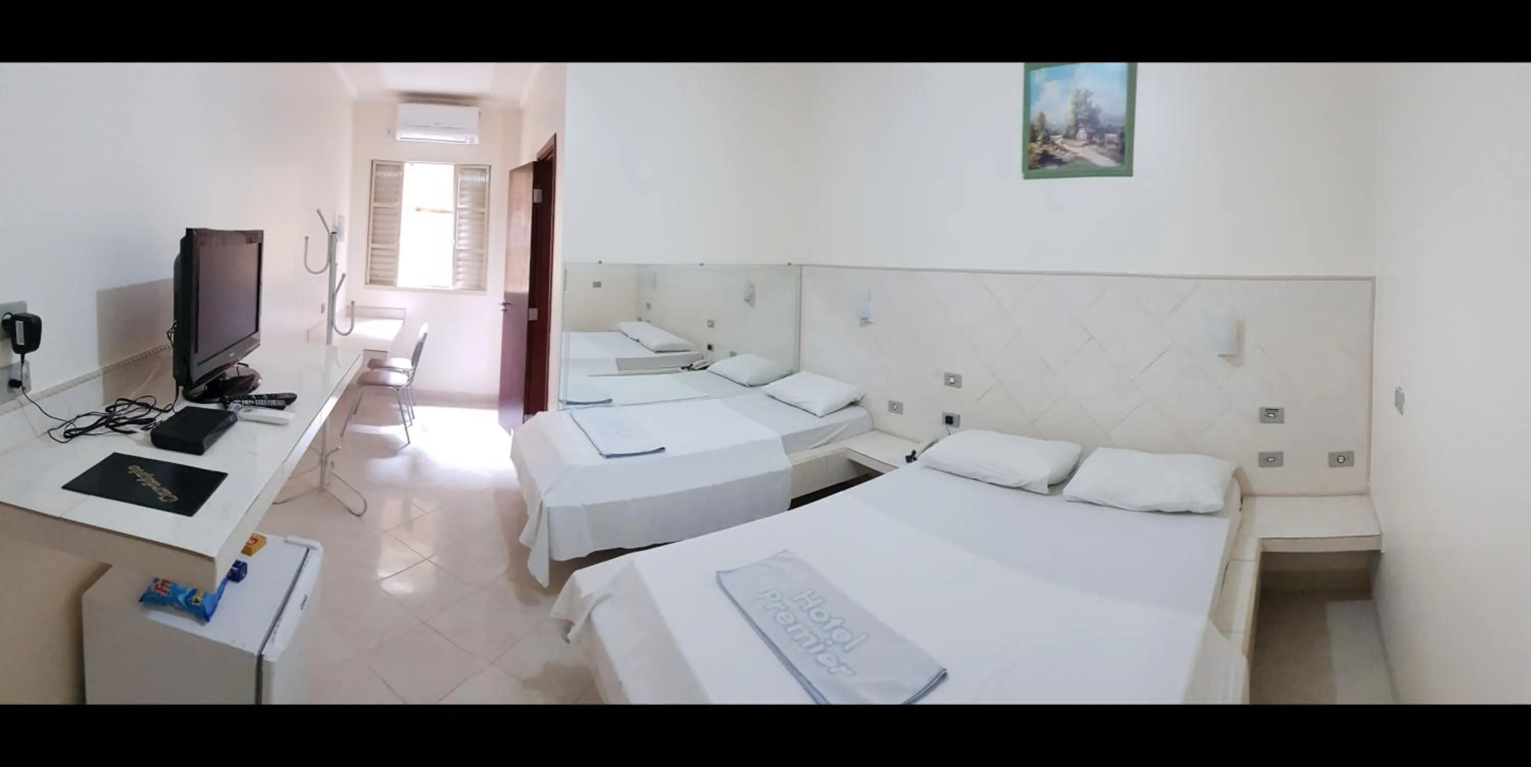 Bed in Hotel Premier