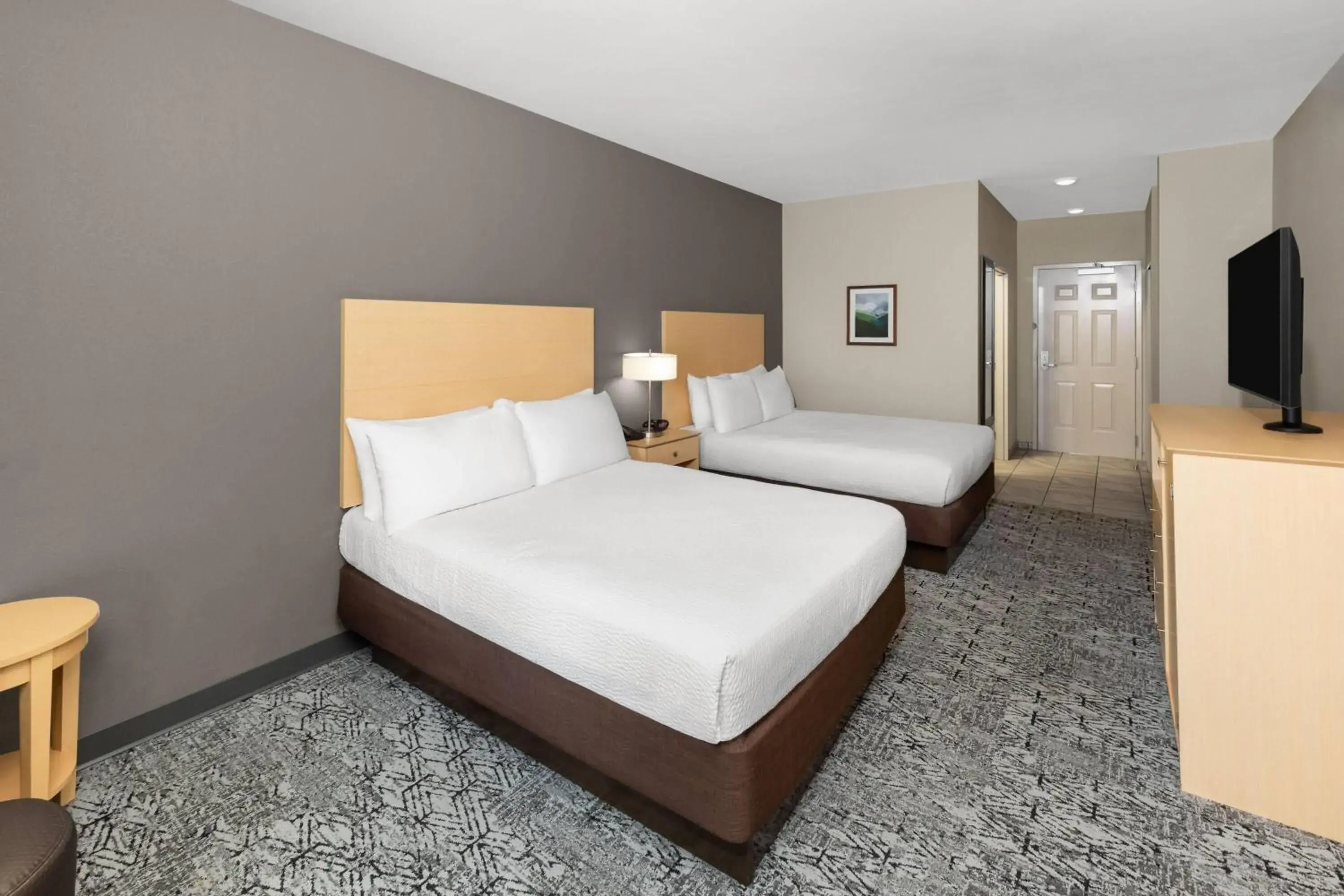 Photo of the whole room, Bed in Stone Hill Norman, Trademark Collection by Wyndham Photo of the whole room, Bed in Stone Hill Norman, Trademark Collection by Wyndham