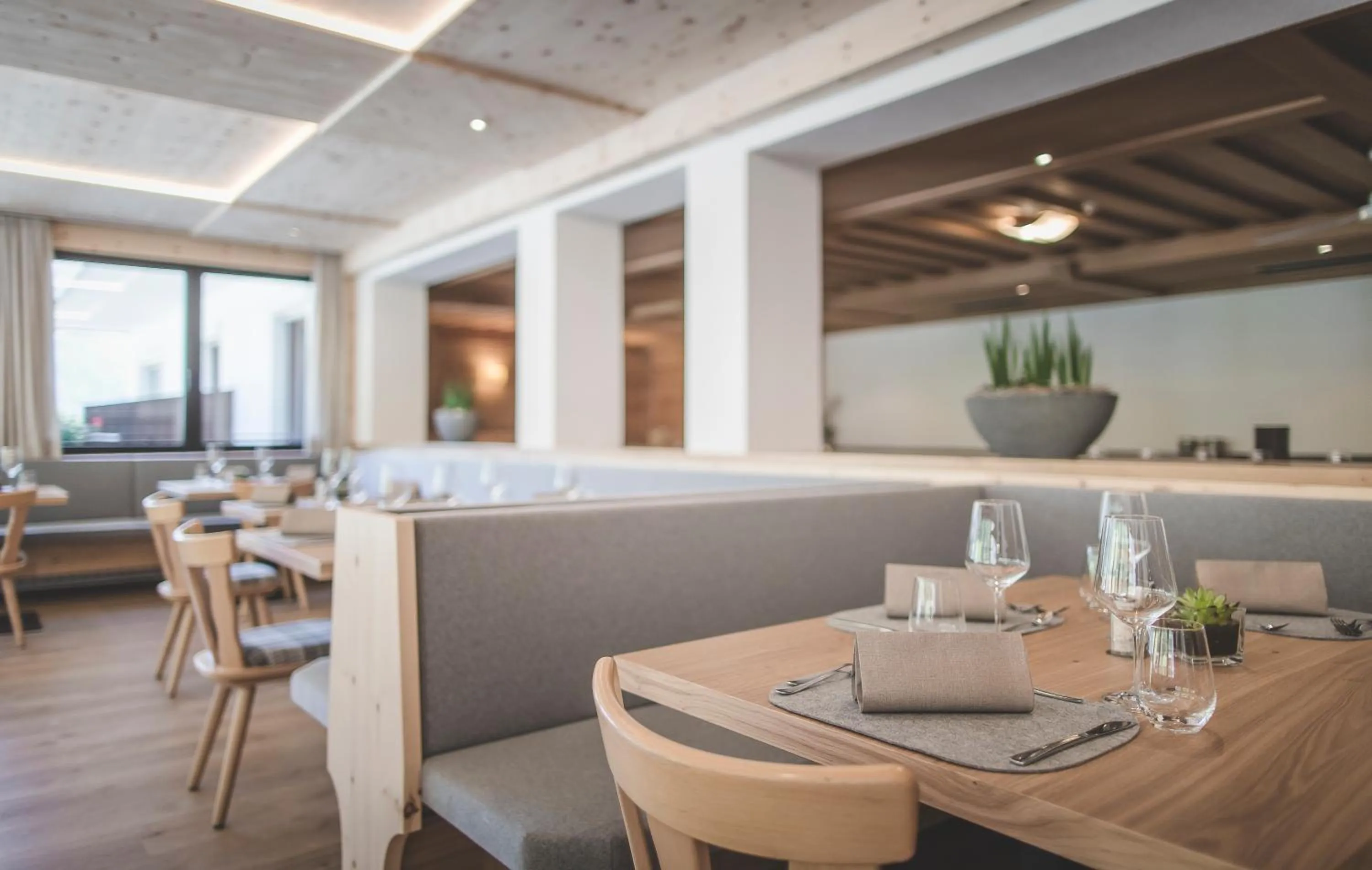 Restaurant/places to eat in Hotel Adler