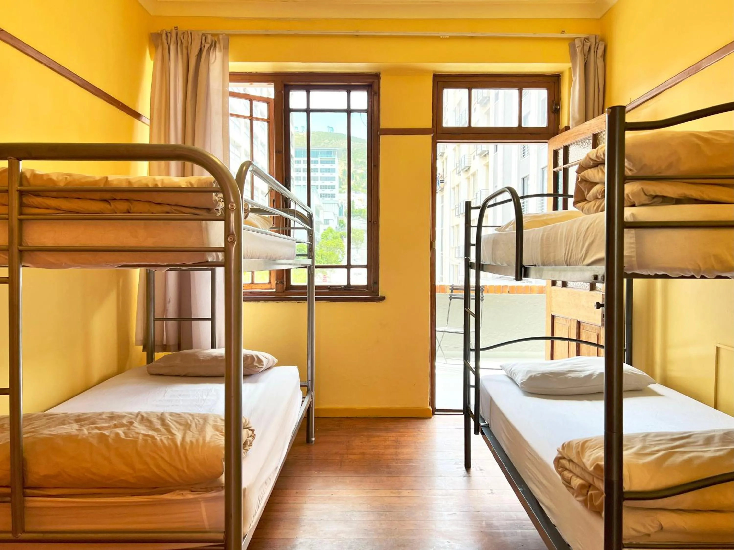 Day, Bed in Long Street Backpackers