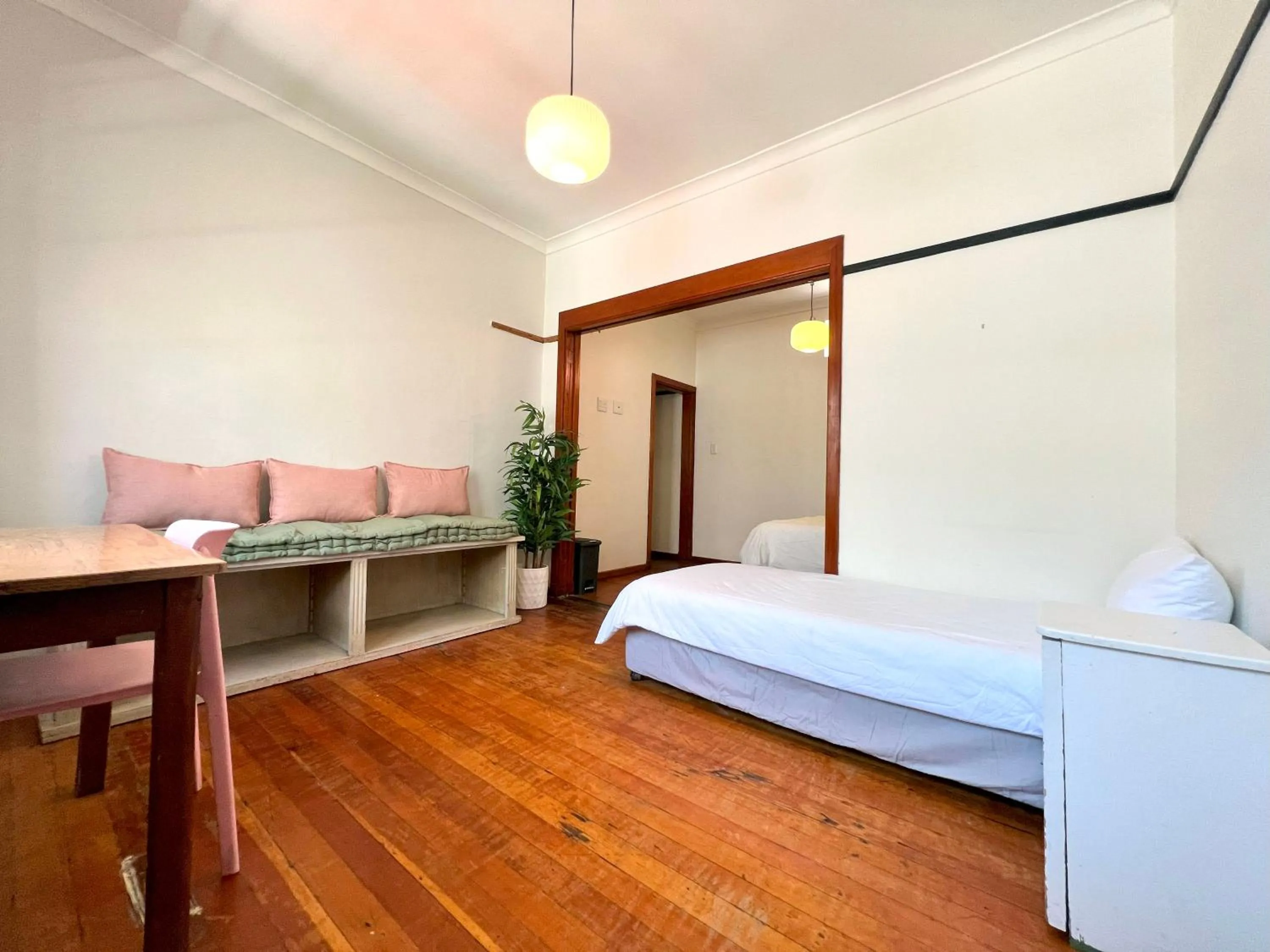 Photo of the whole room, Bed in Long Street Backpackers
