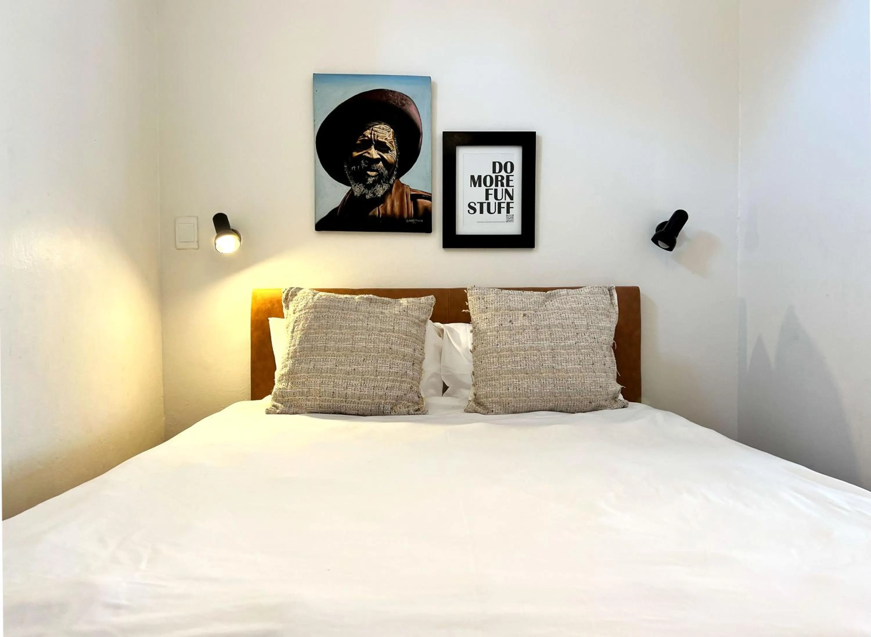 Bed in Long Street Backpackers