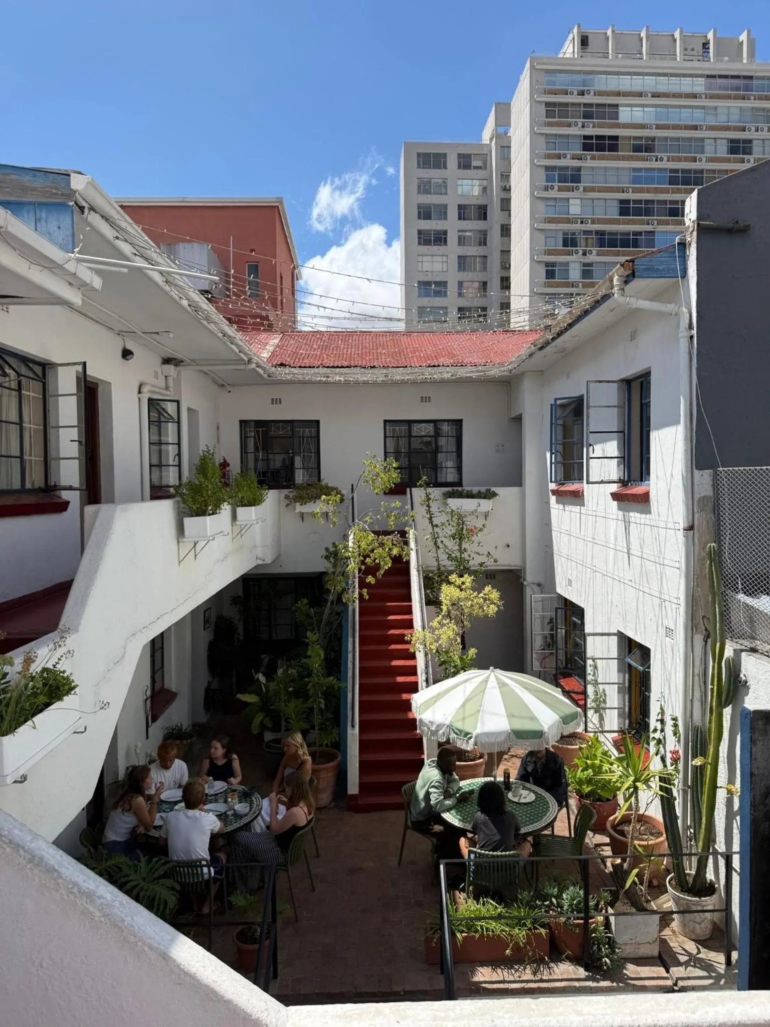 Inner courtyard view in Long Street Backpackers