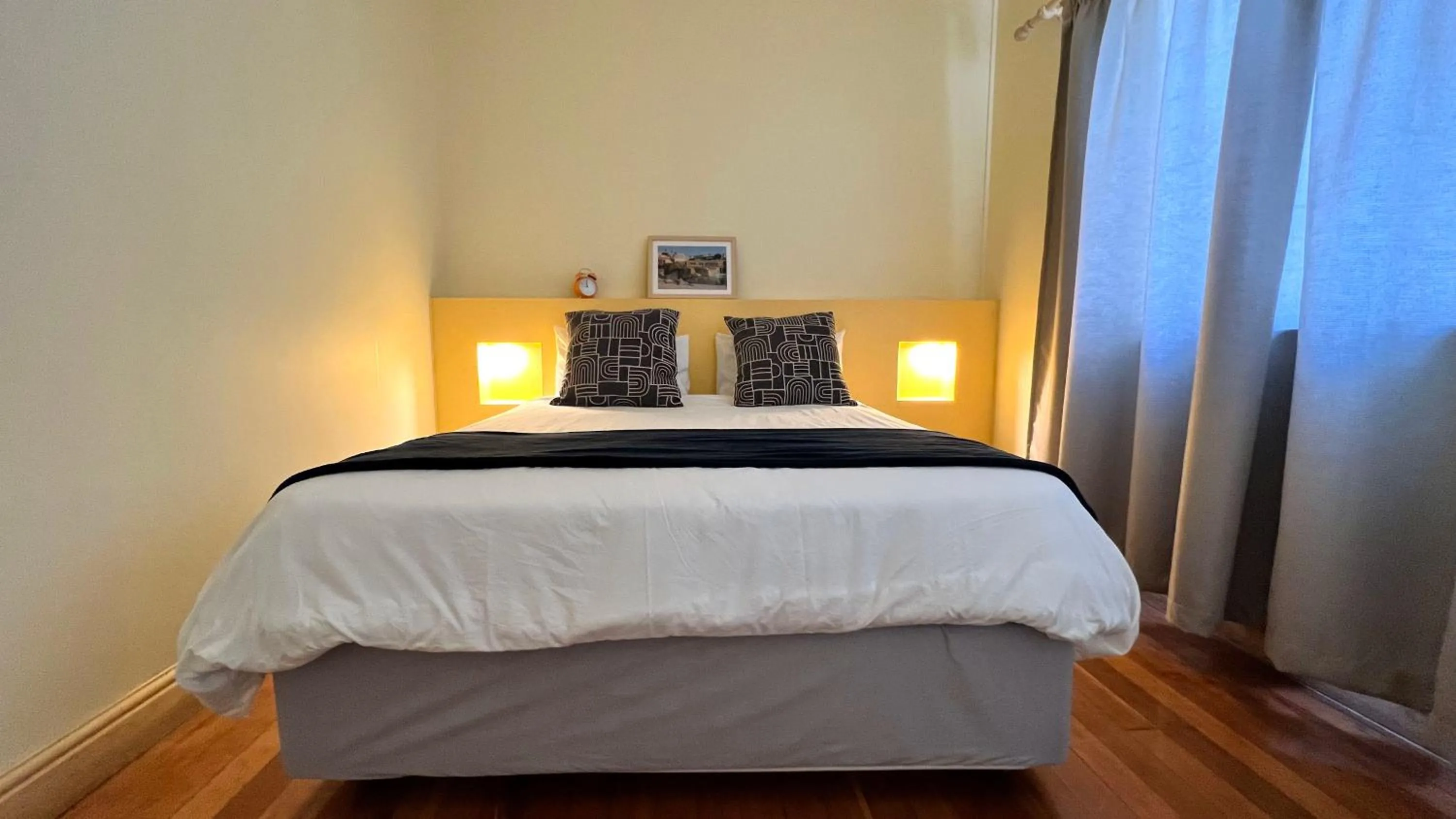 Bed in Long Street Backpackers