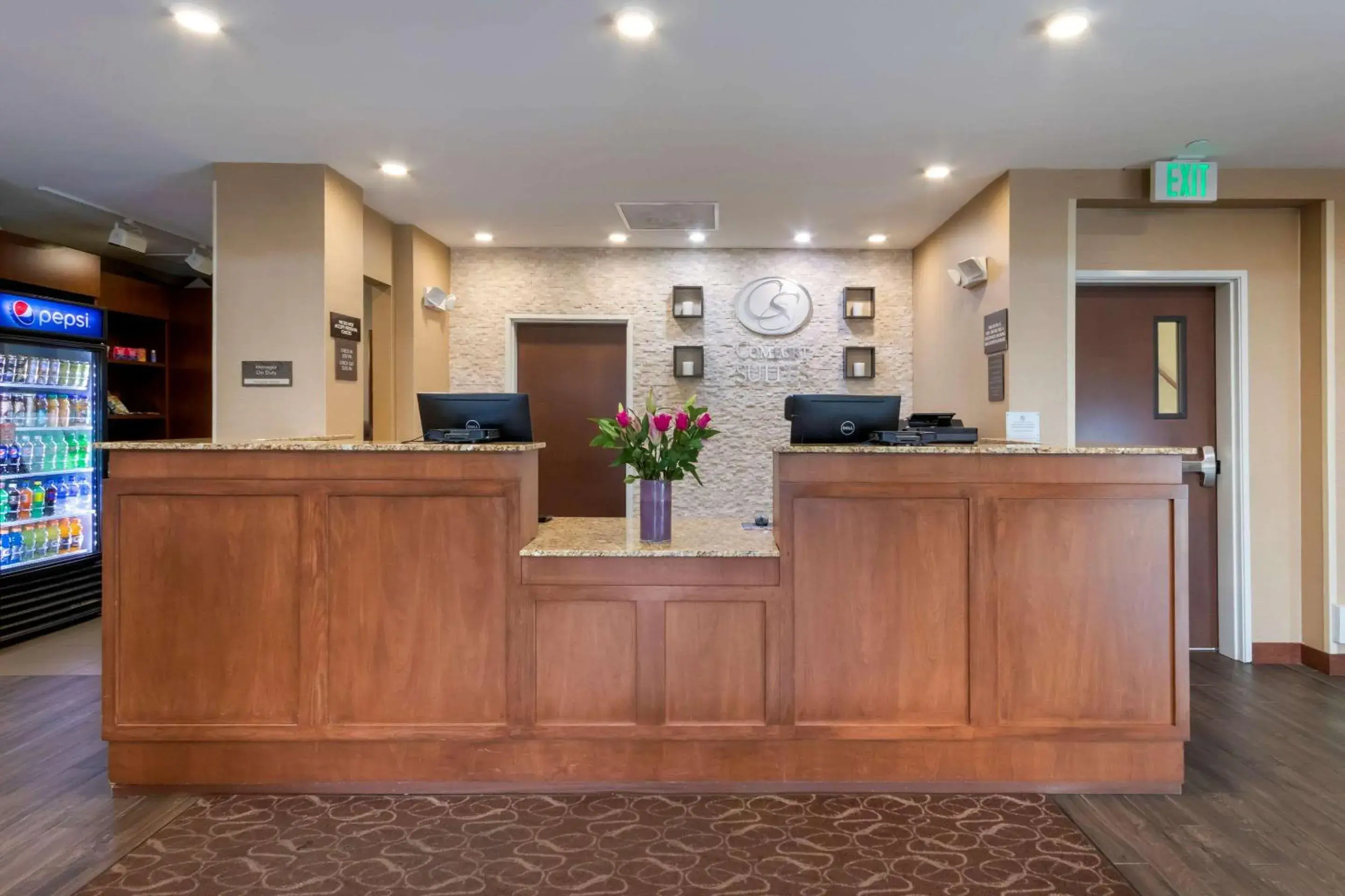 Lobby or reception in Comfort Suites Billings Lobby or reception in Comfort Suites Billings