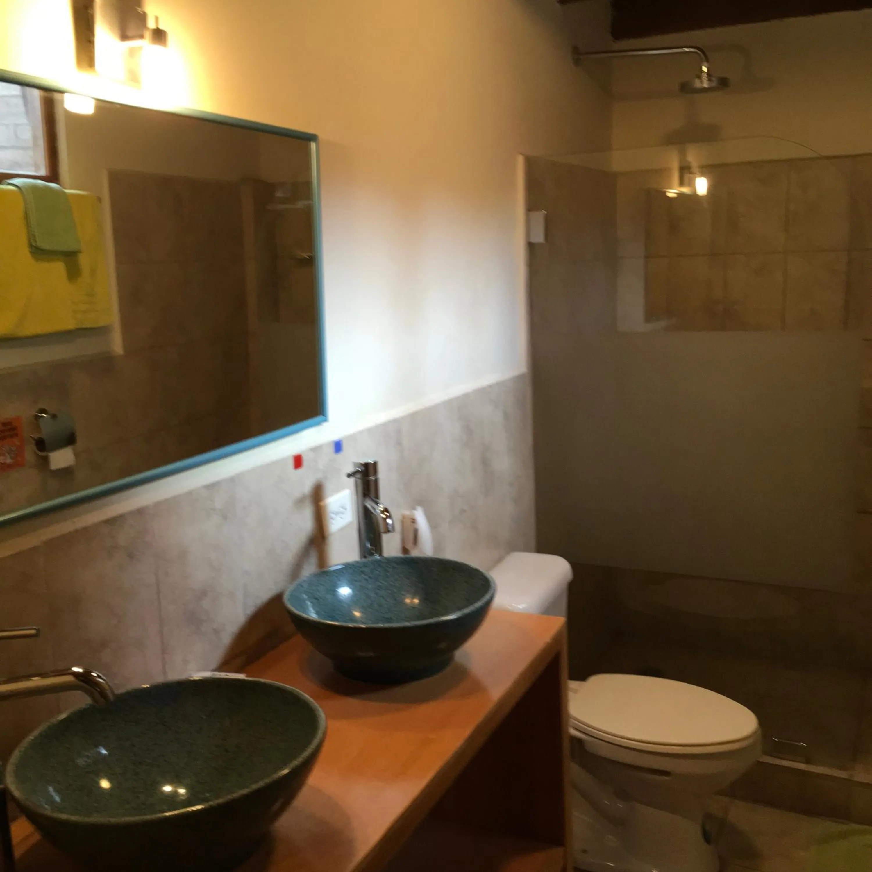 Bathroom in Inti Sisa Art Guesthouse