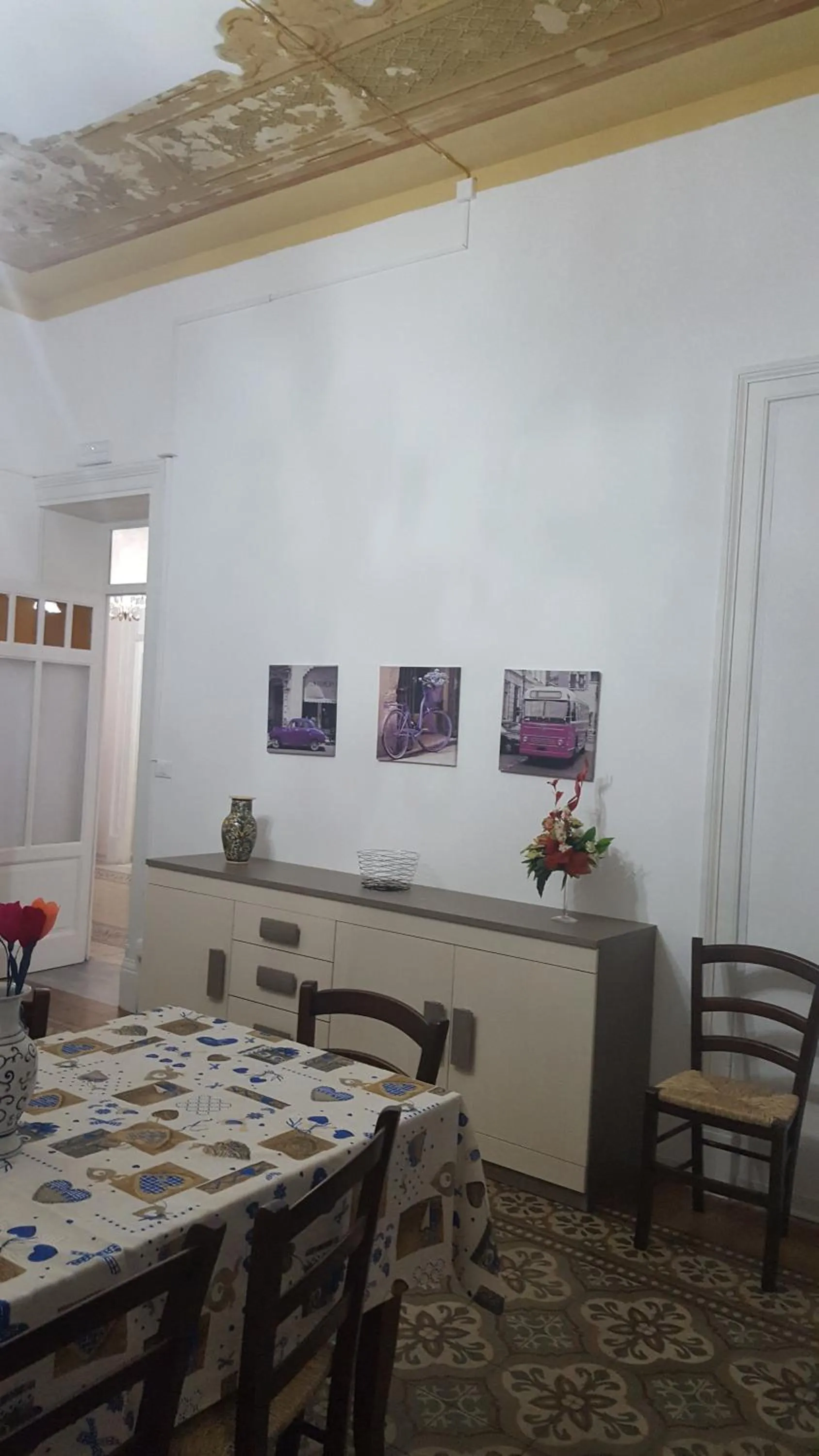 Communal lounge/ TV room in Rest and Go