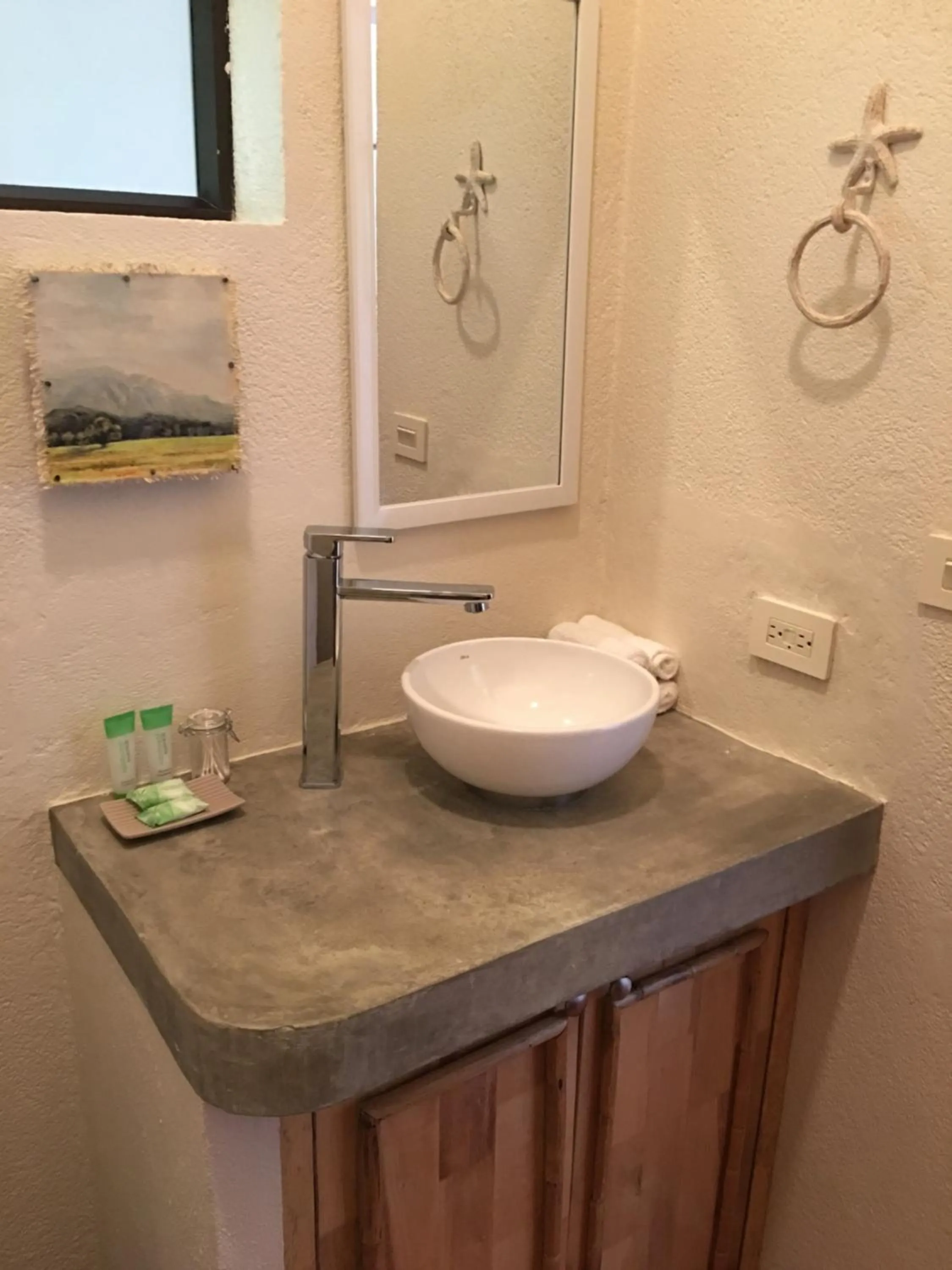 Bathroom in Ten North Tamarindo Beach Hotel