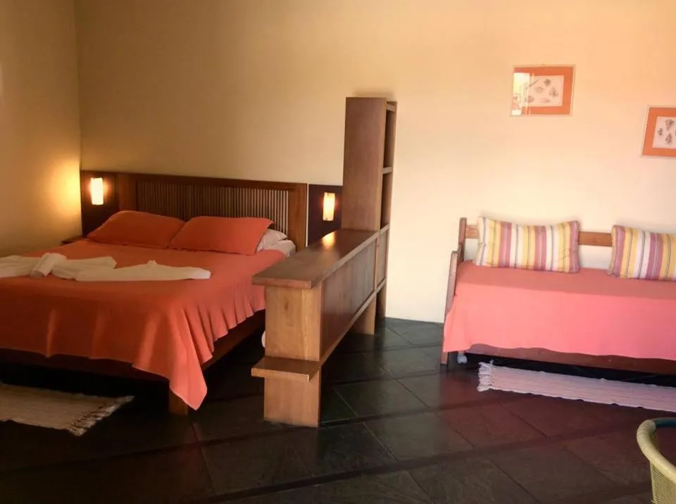 Decorative detail, Bed in Pousada Refugio Port Sahy