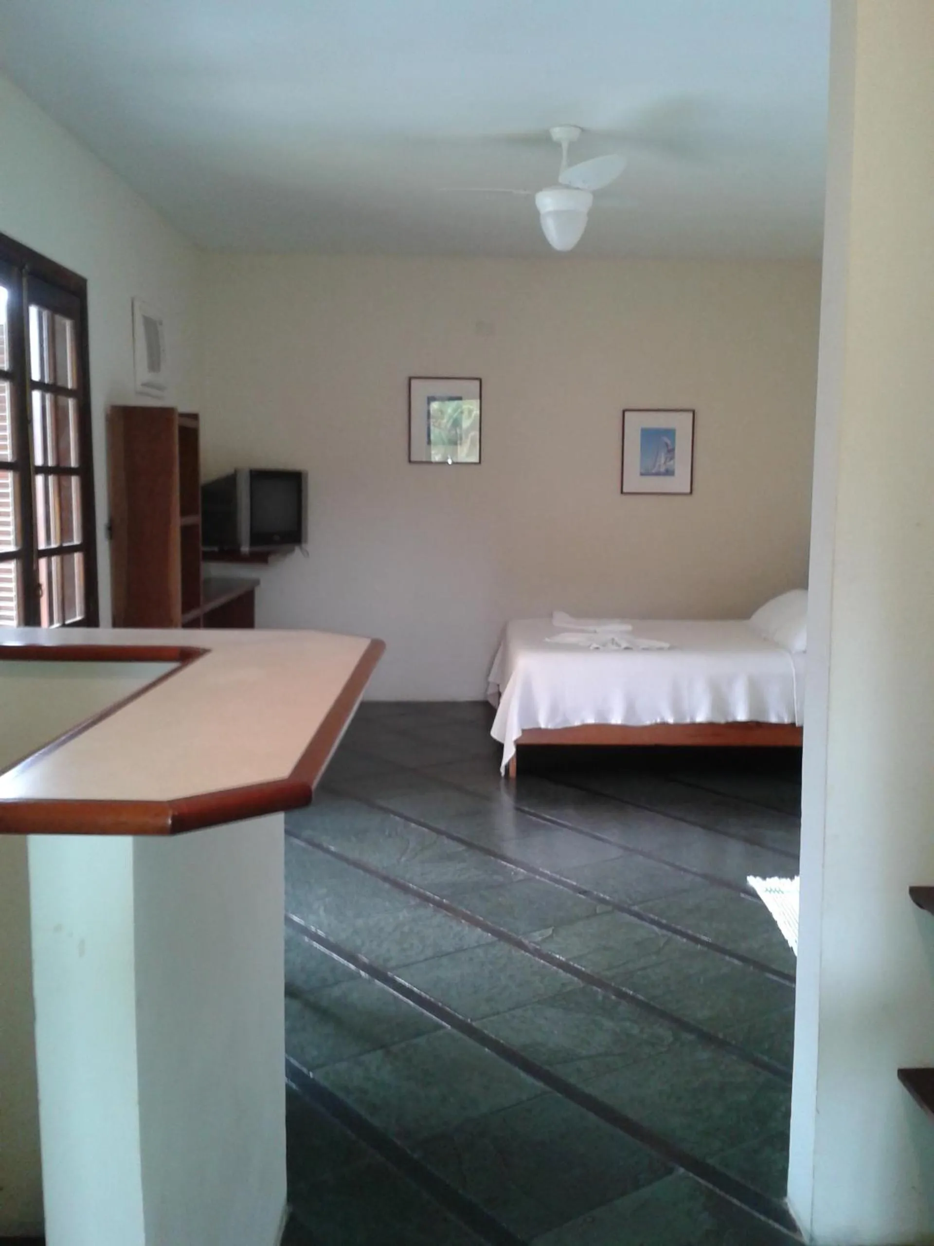 Photo of the whole room, Bed in Pousada Refugio Port Sahy