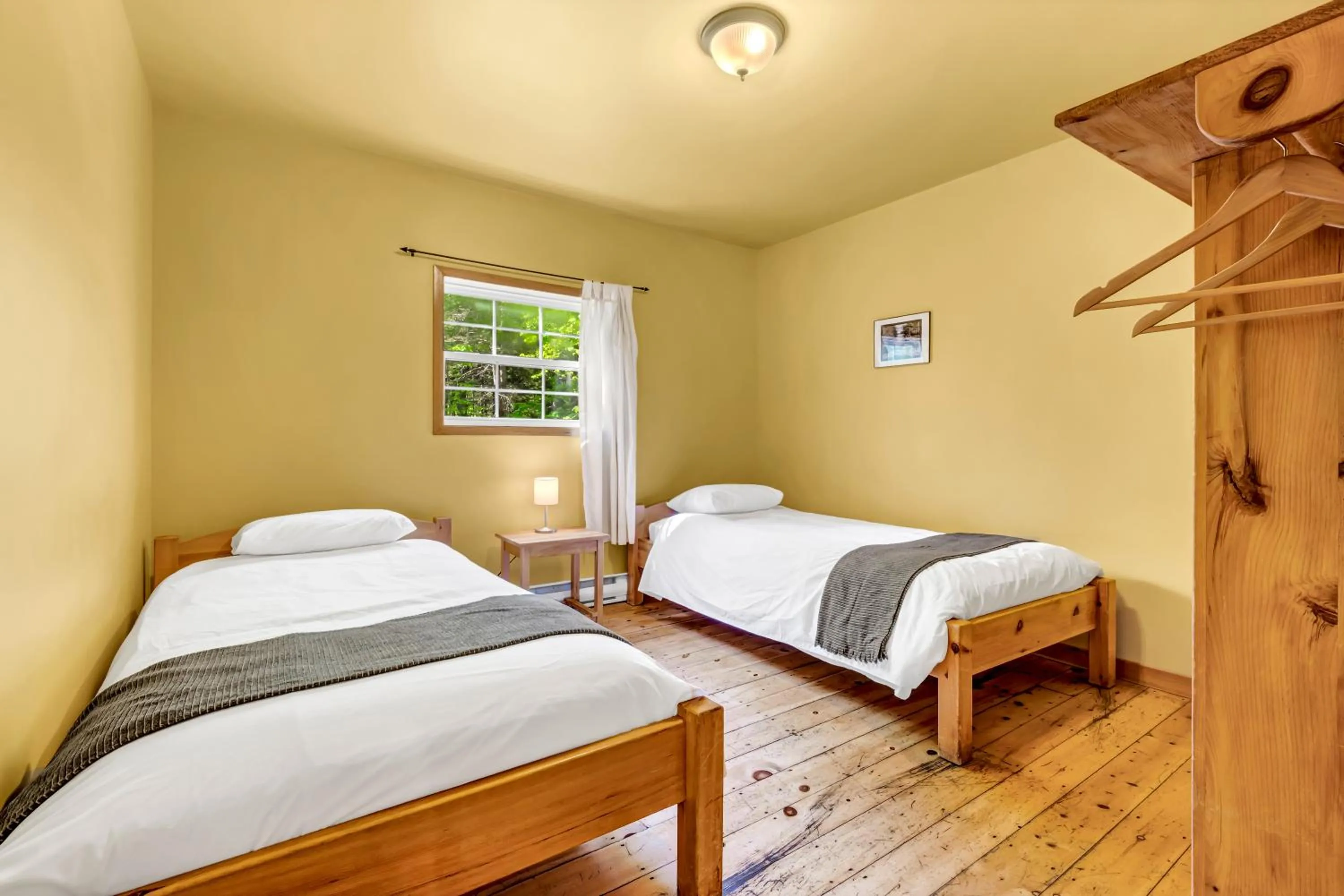 Bedroom, Bed in Mersey River Chalets a nature retreat