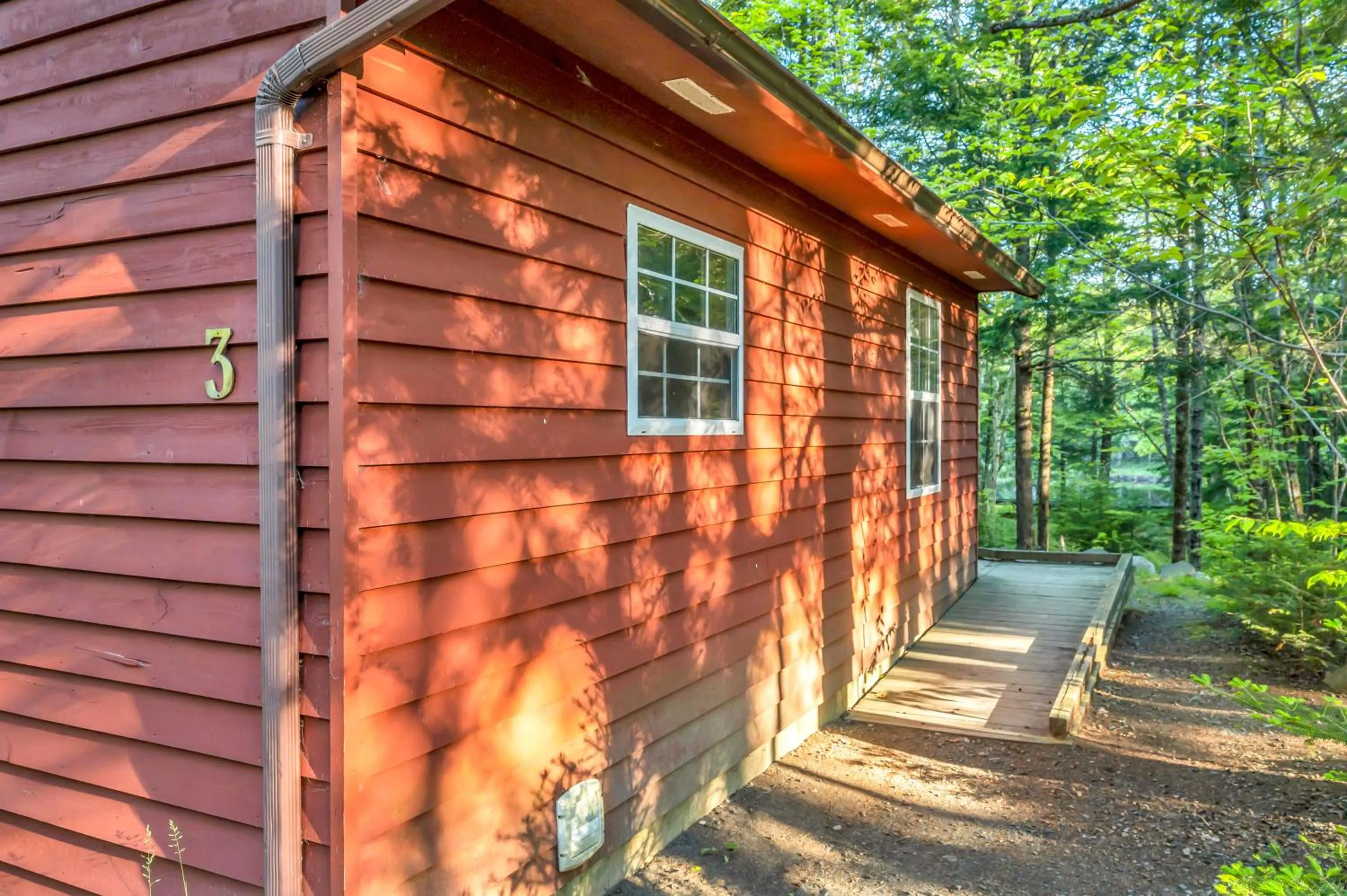 Facade/entrance in Mersey River Chalets a nature retreat