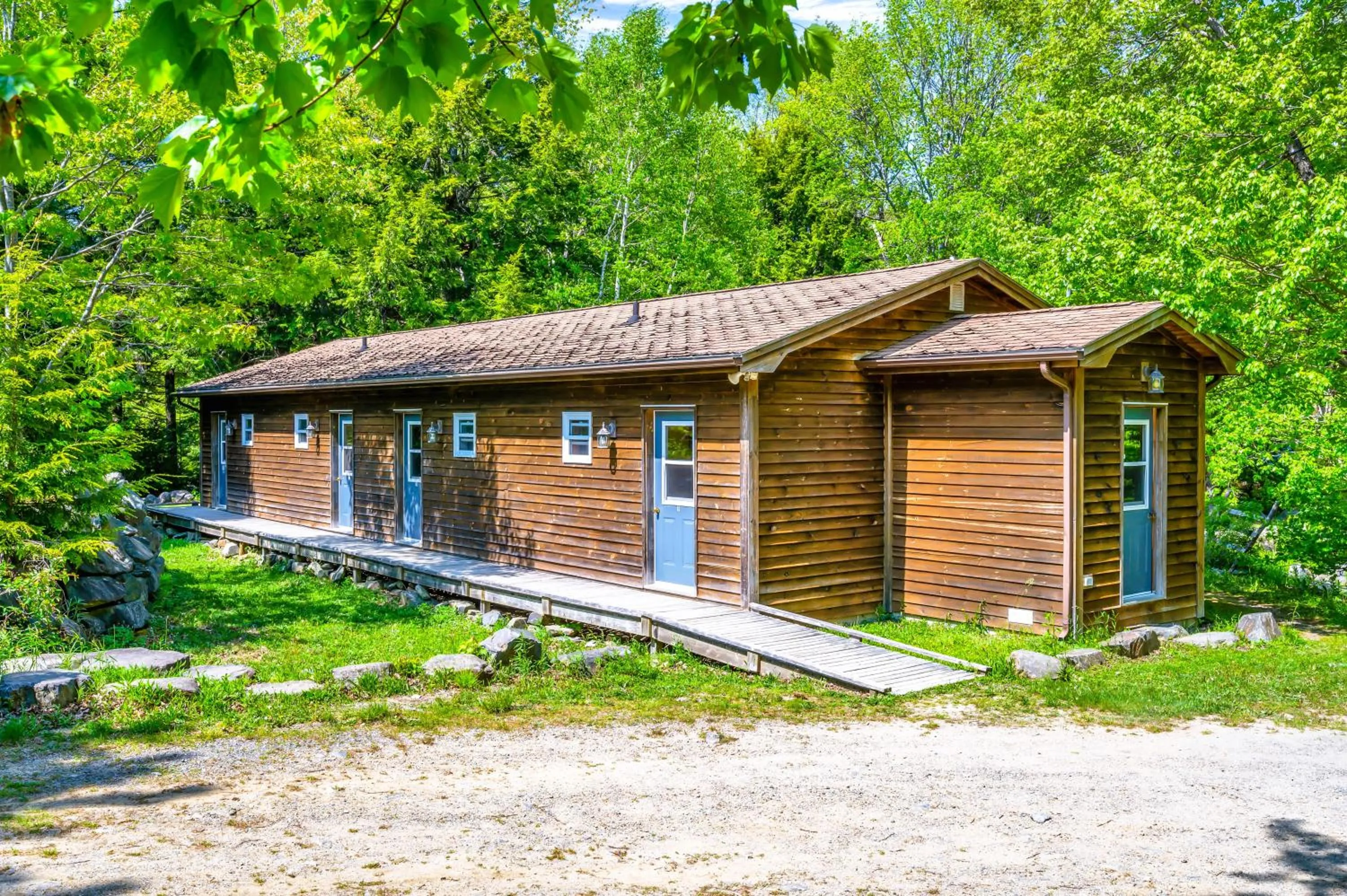 Facade/entrance in Mersey River Chalets a nature retreat