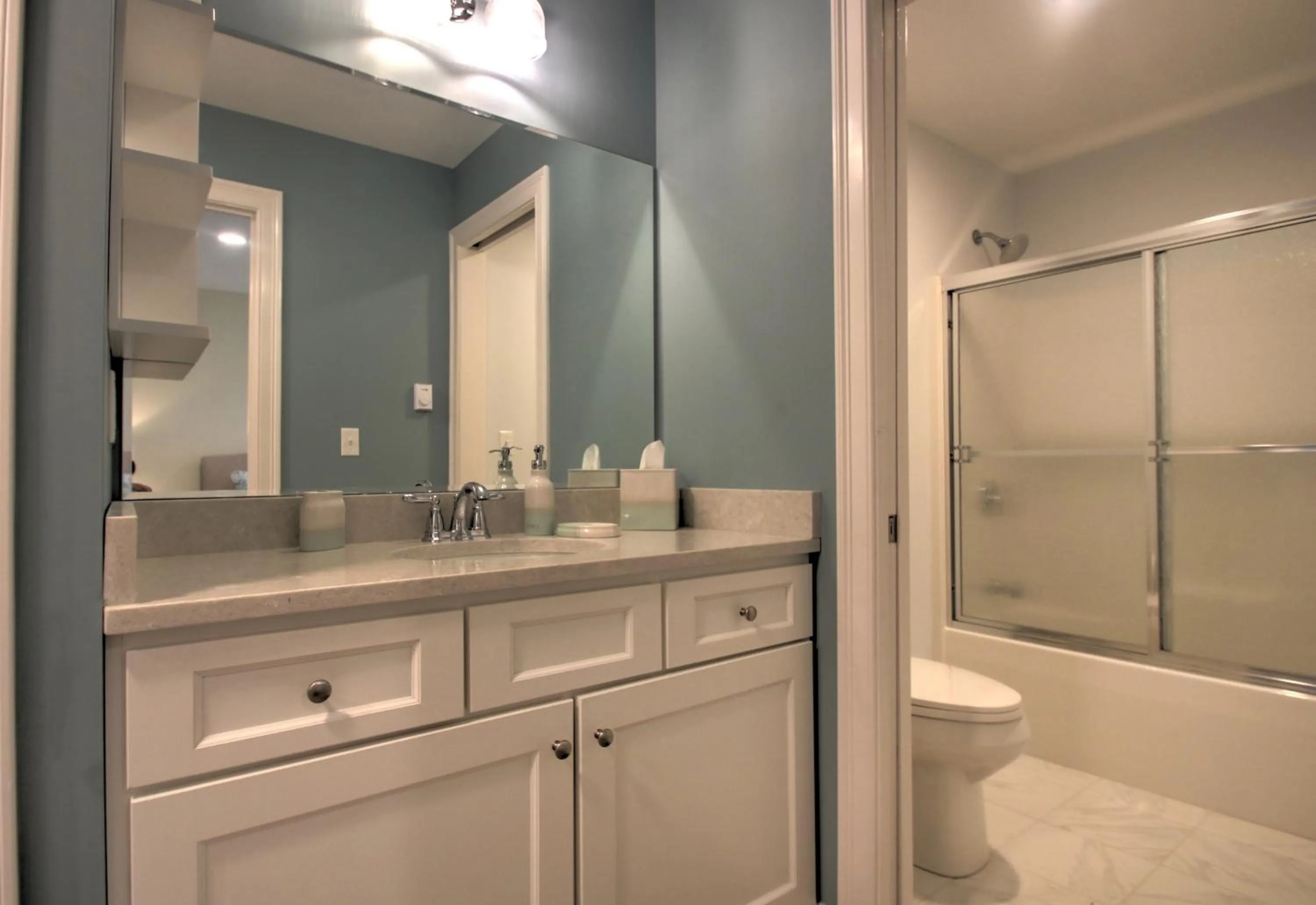 Bathroom in Atlantic Ocean Suites