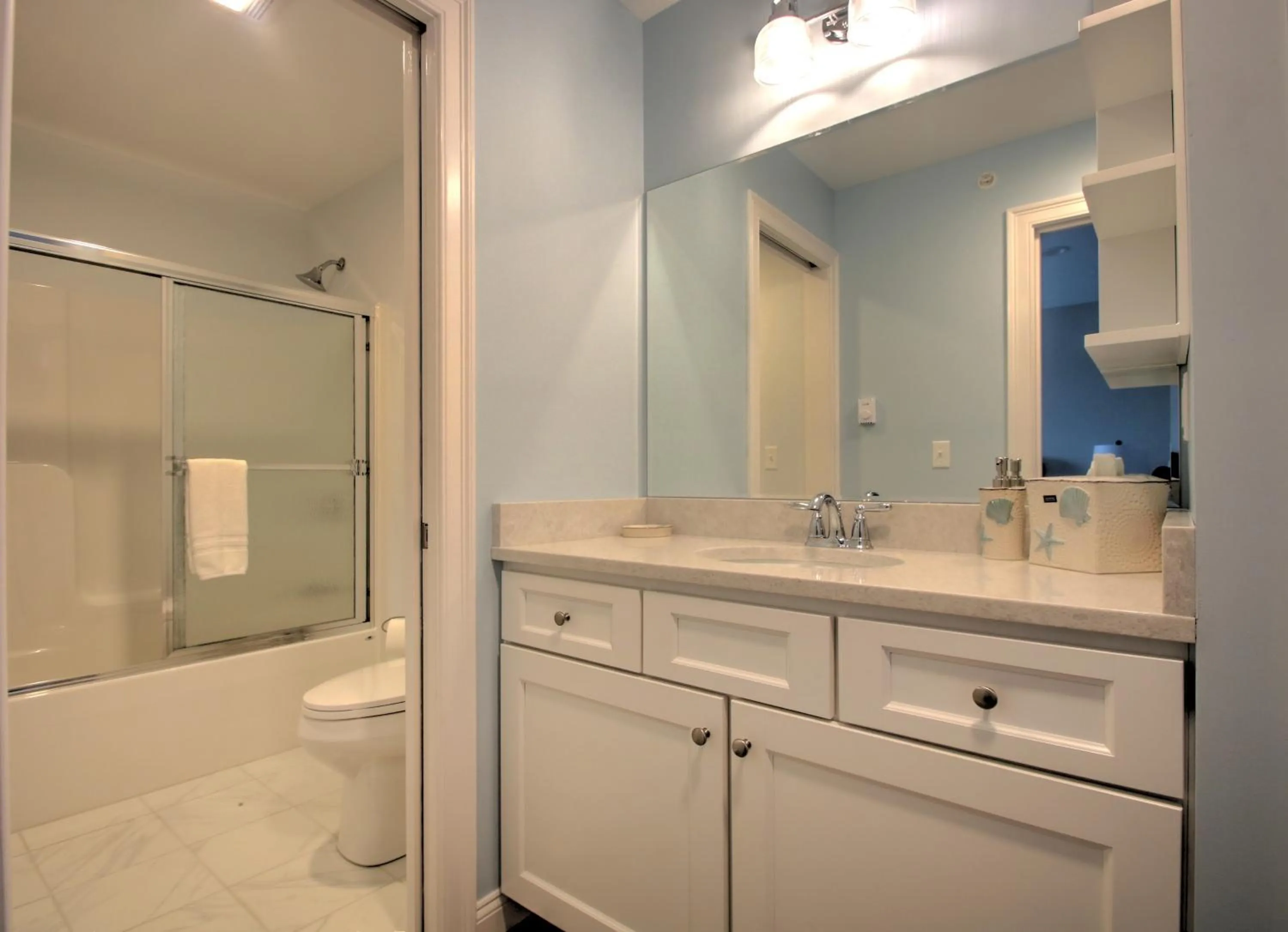 Bedroom in Atlantic Ocean Suites