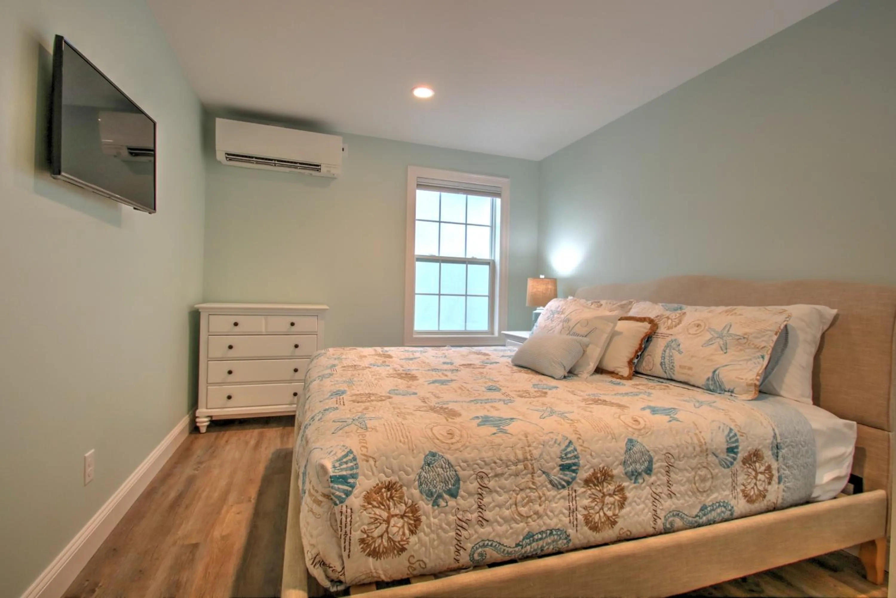 Bedroom, Bed in Atlantic Ocean Suites