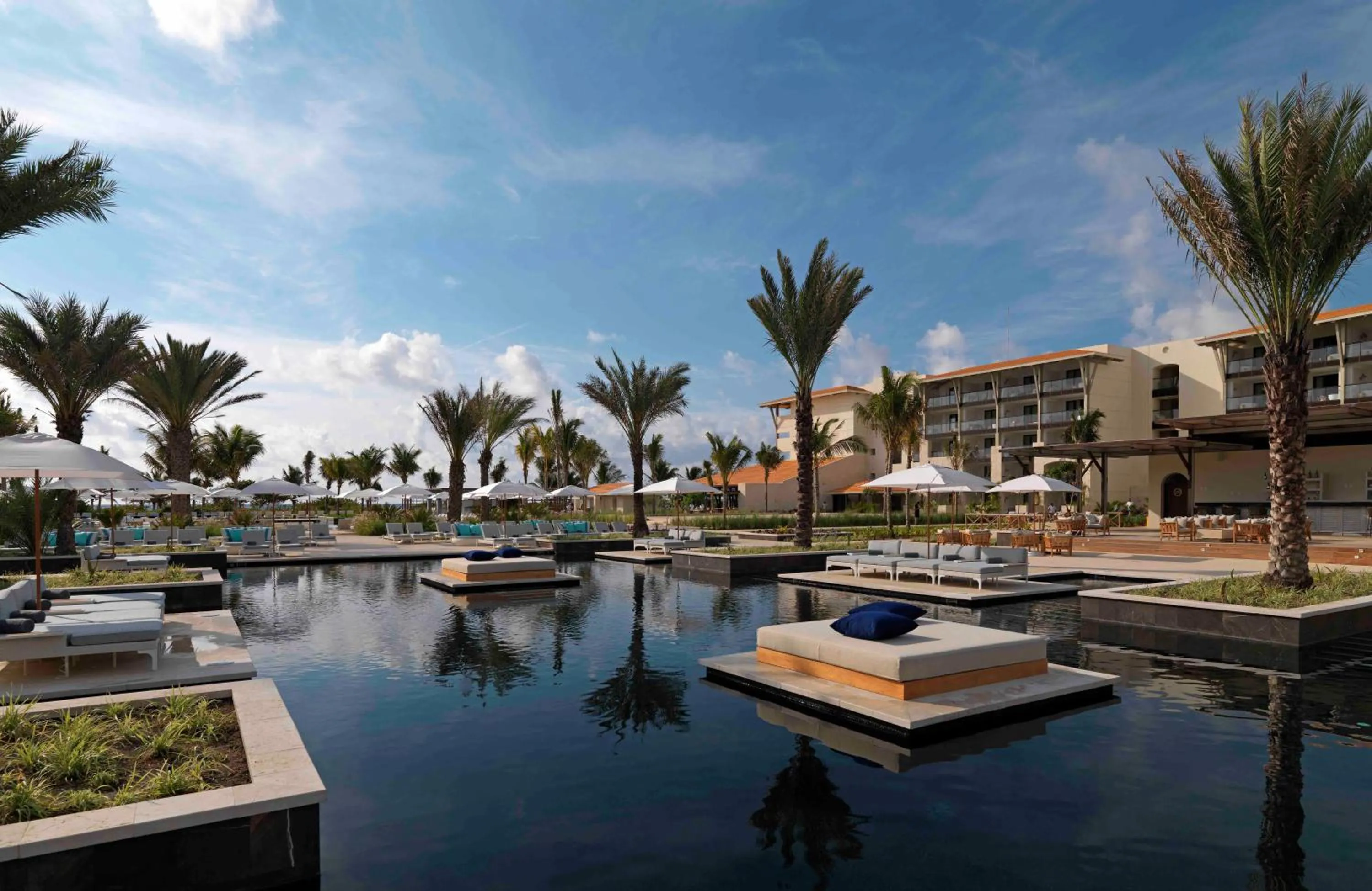 Swimming pool in Unico Hotel Riviera Maya Adults Only