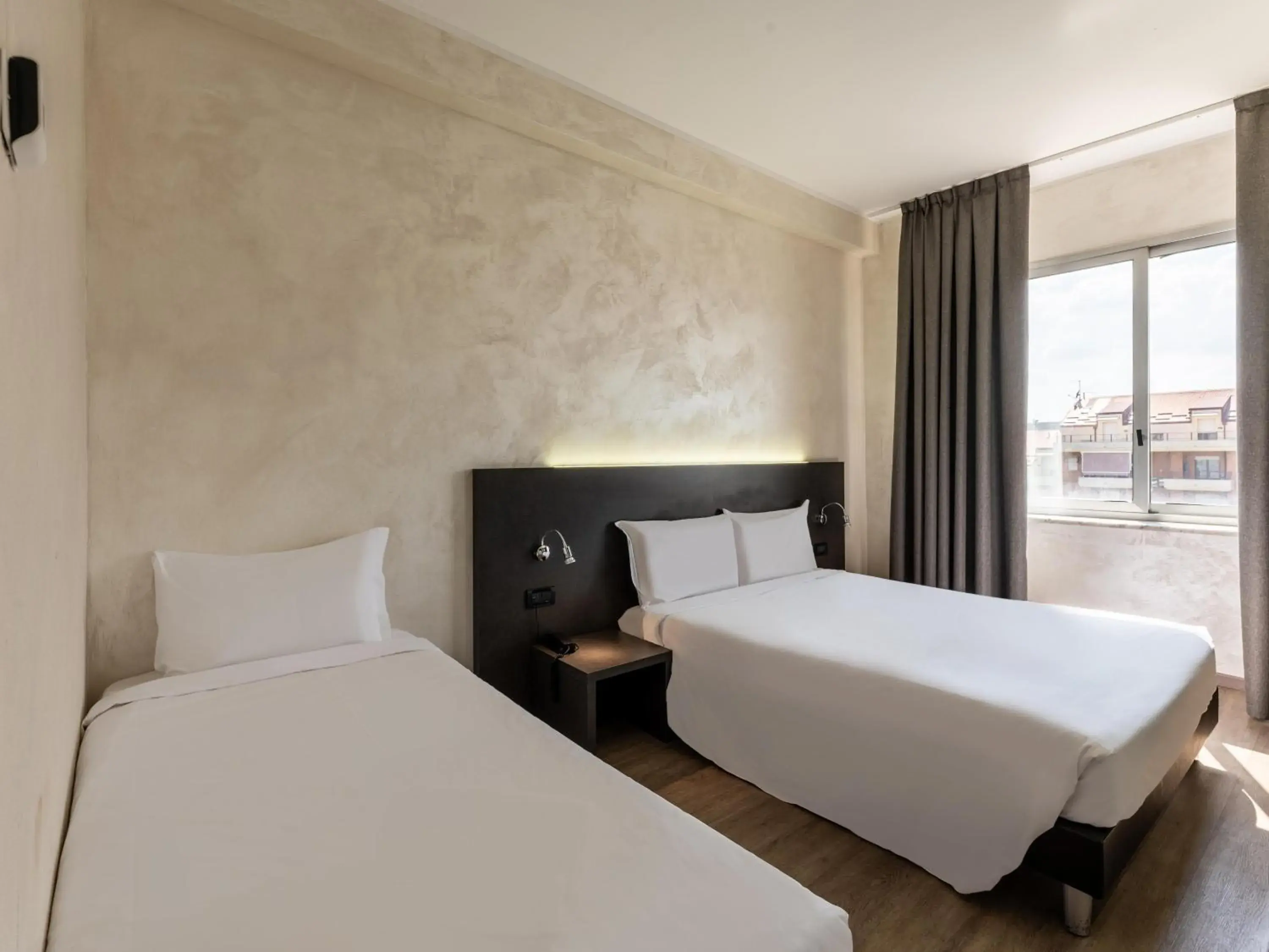 Standard Triple Room in B&B Hotel Borgaro Torinese Standard Triple Room in B&B Hotel Borgaro Torinese