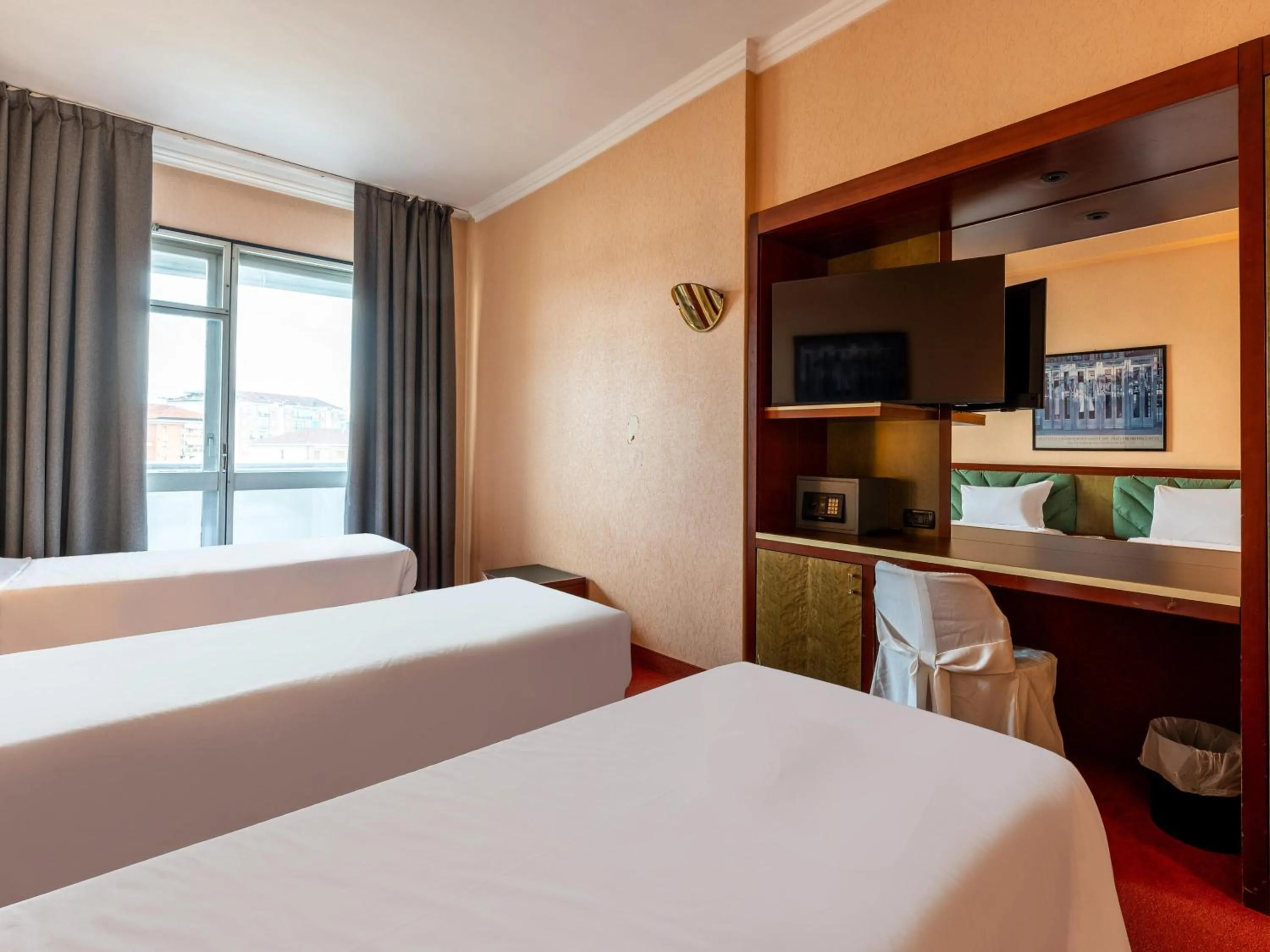 Photo of the whole room, Bed in B&B Hotel Borgaro Torinese