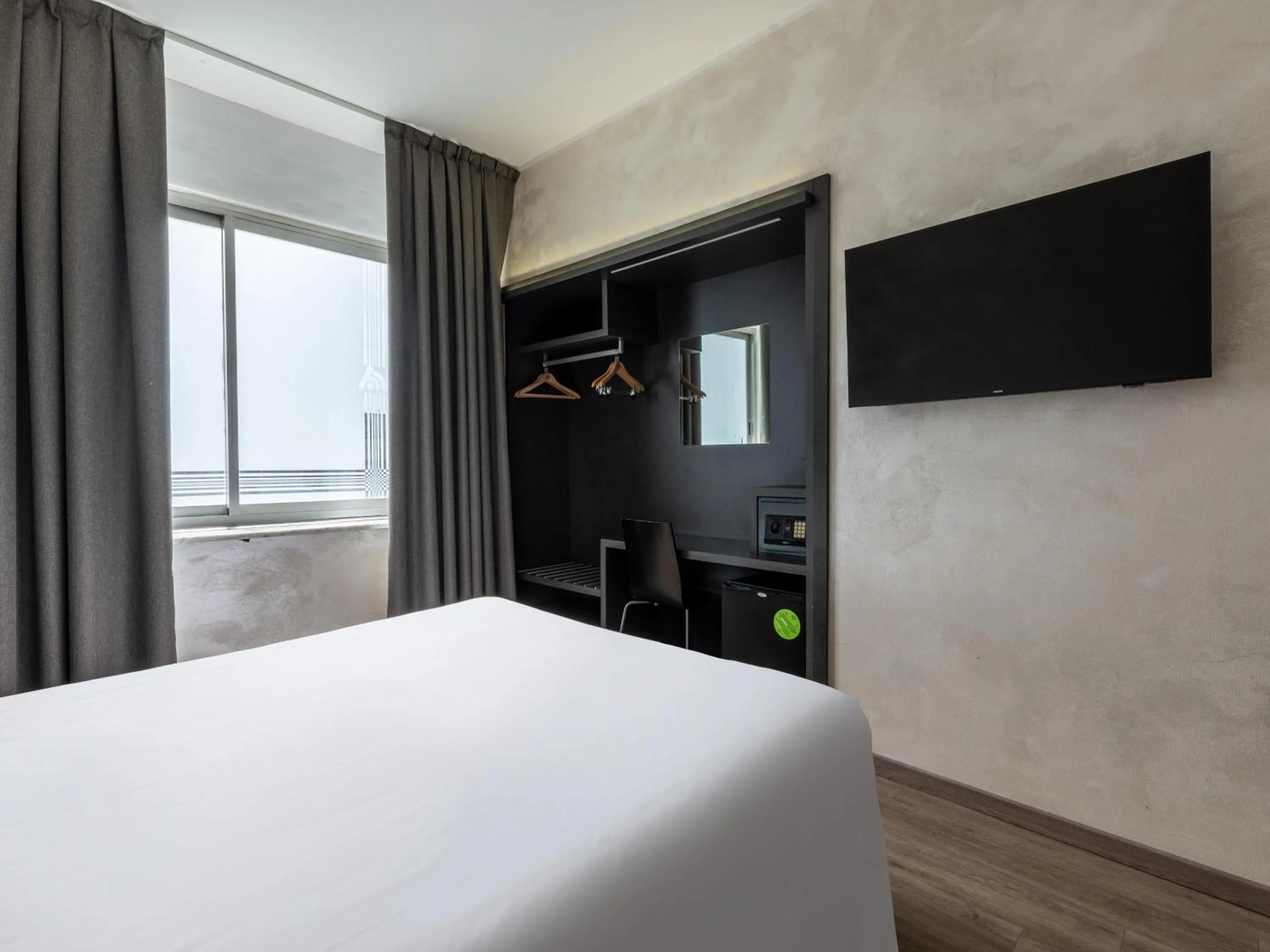 Photo of the whole room, Bed in B&B Hotel Borgaro Torinese