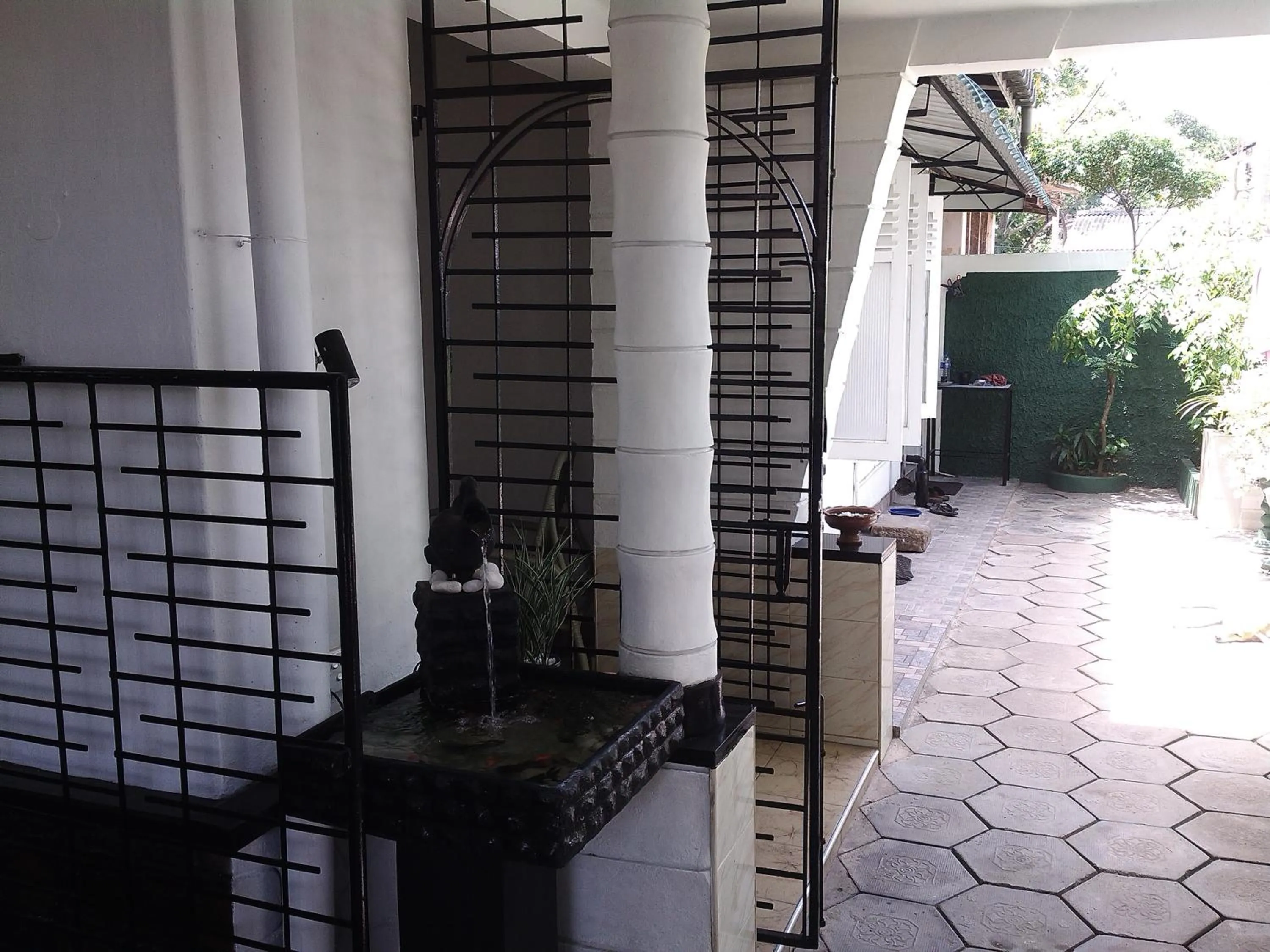 Facade/entrance in Number 01 by Taprobane