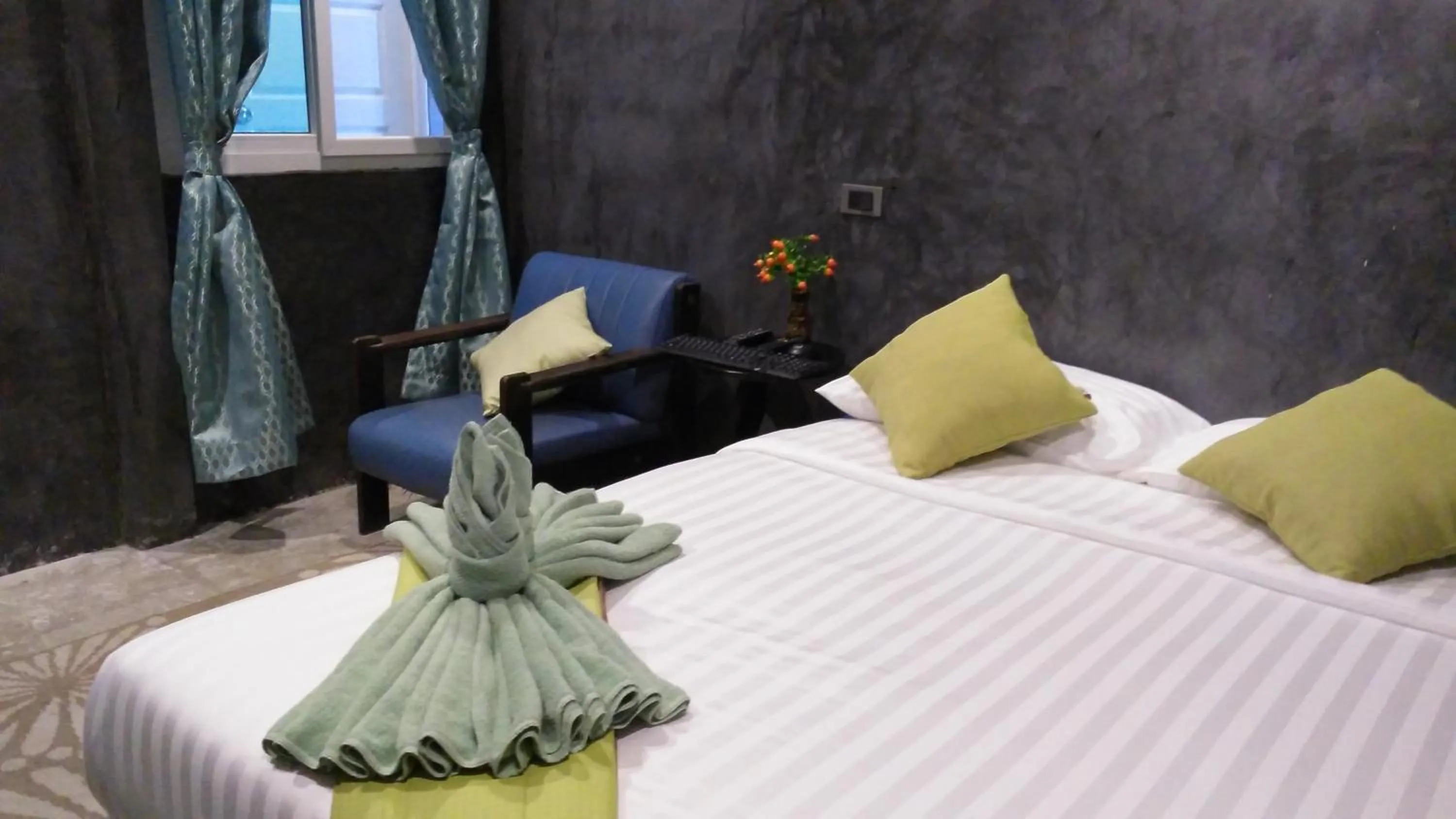 Bed in La Chambre Boutique @ Ko Lanta