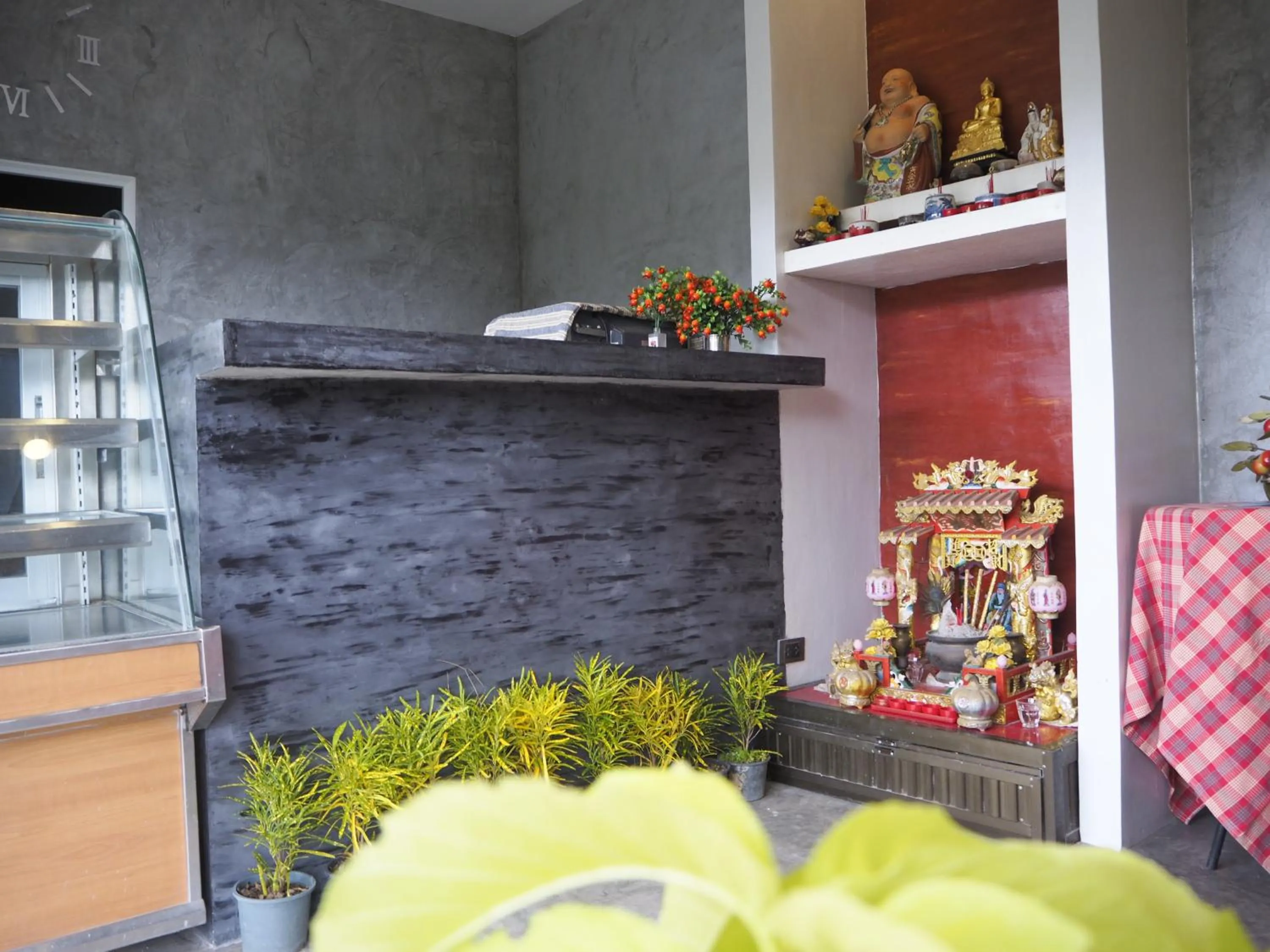 Restaurant/places to eat in La Chambre Boutique @ Ko Lanta