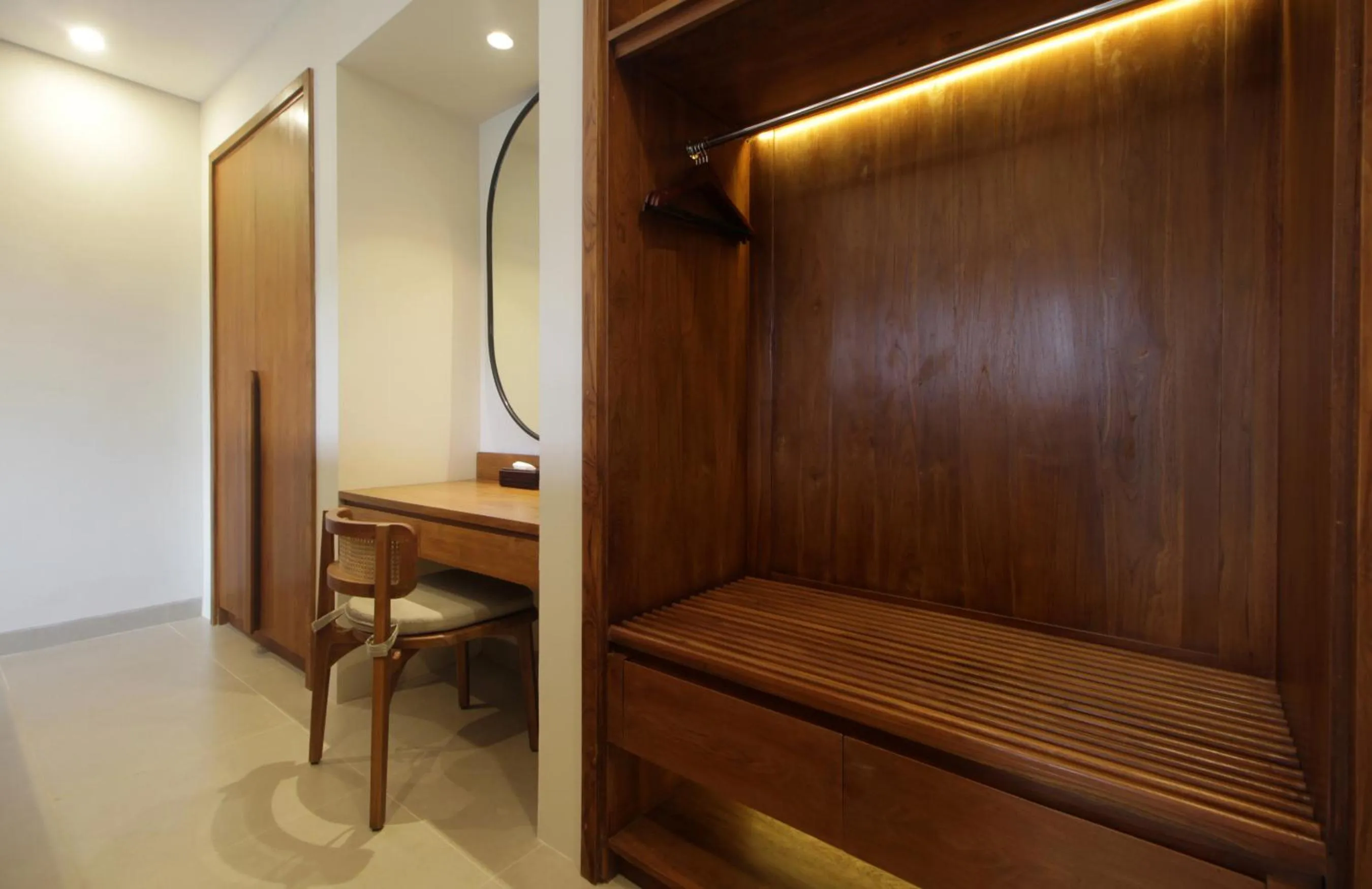 wardrobe in The Murdha Villa