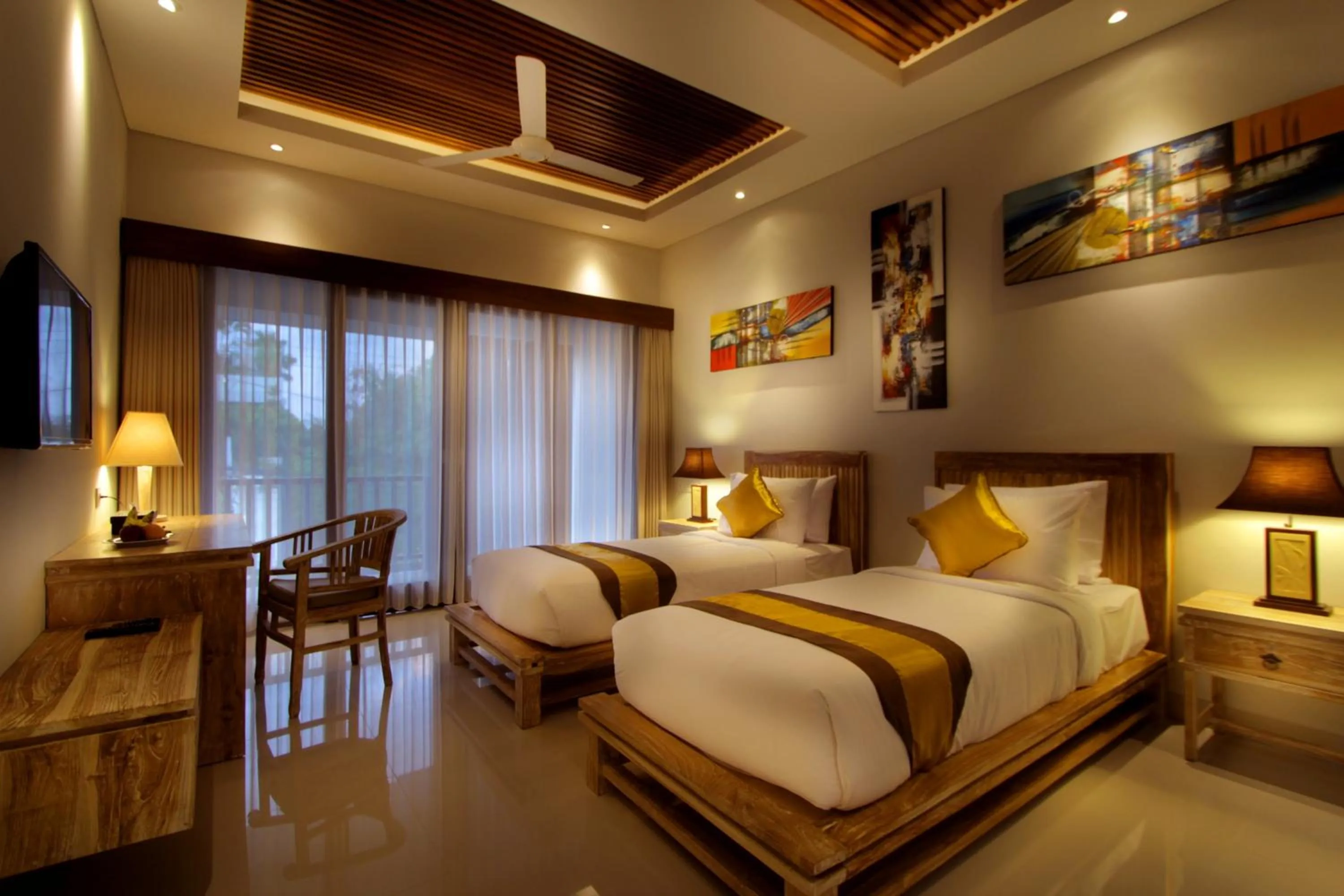 Night, Bed in The Murdha Villa
