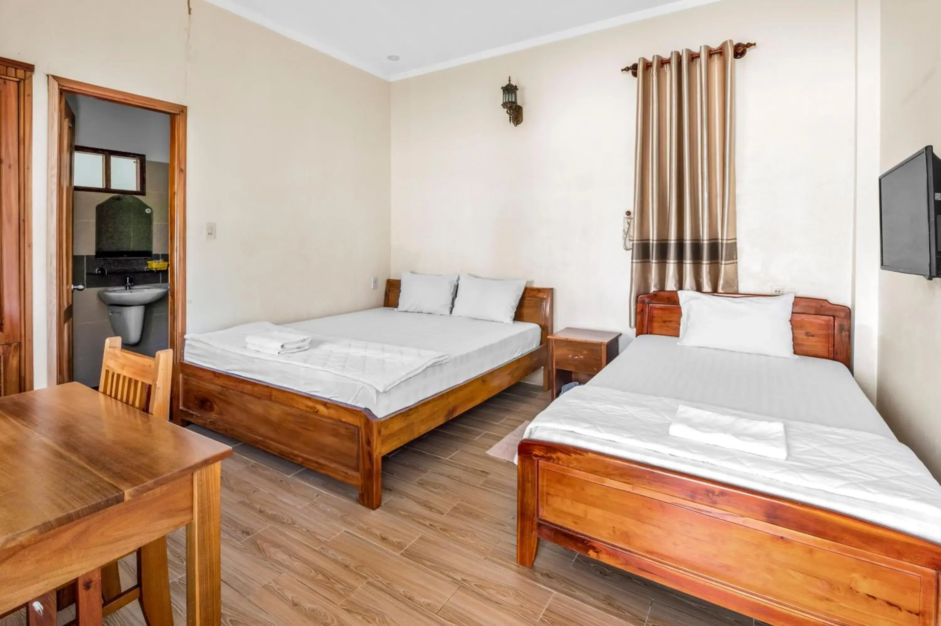 Superior Family Room in Nhat Huy Bungalow Phu Quoc Superior Family Room in Nhat Huy Bungalow Phu Quoc
