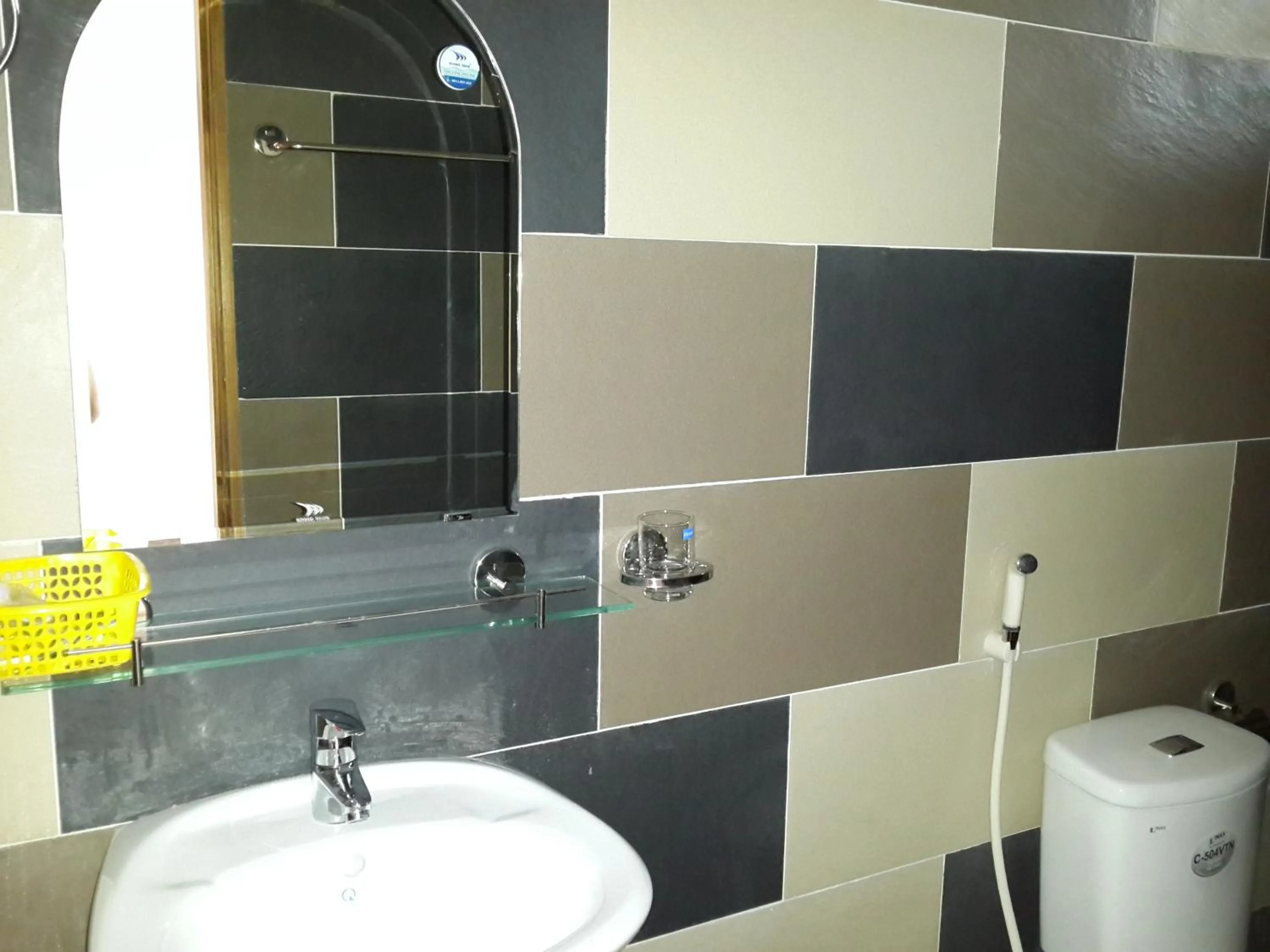 Bathroom in Nhat Huy Bungalow Phu Quoc