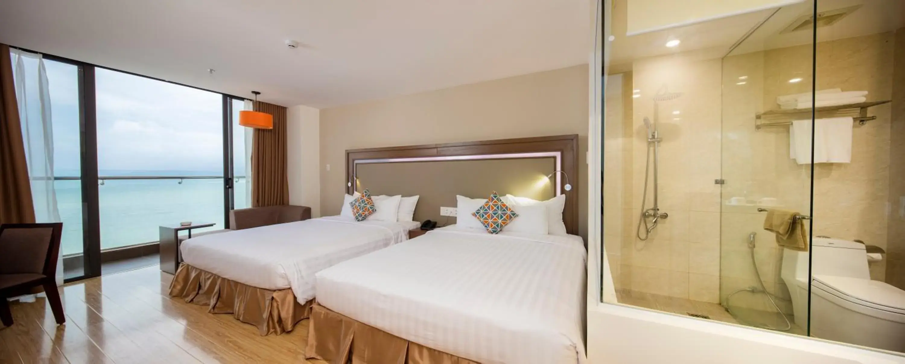 Bedroom, Bed in King Town Grand Hotel & Wedding Center Bedroom, Bed in King Town Grand Hotel & Wedding Center