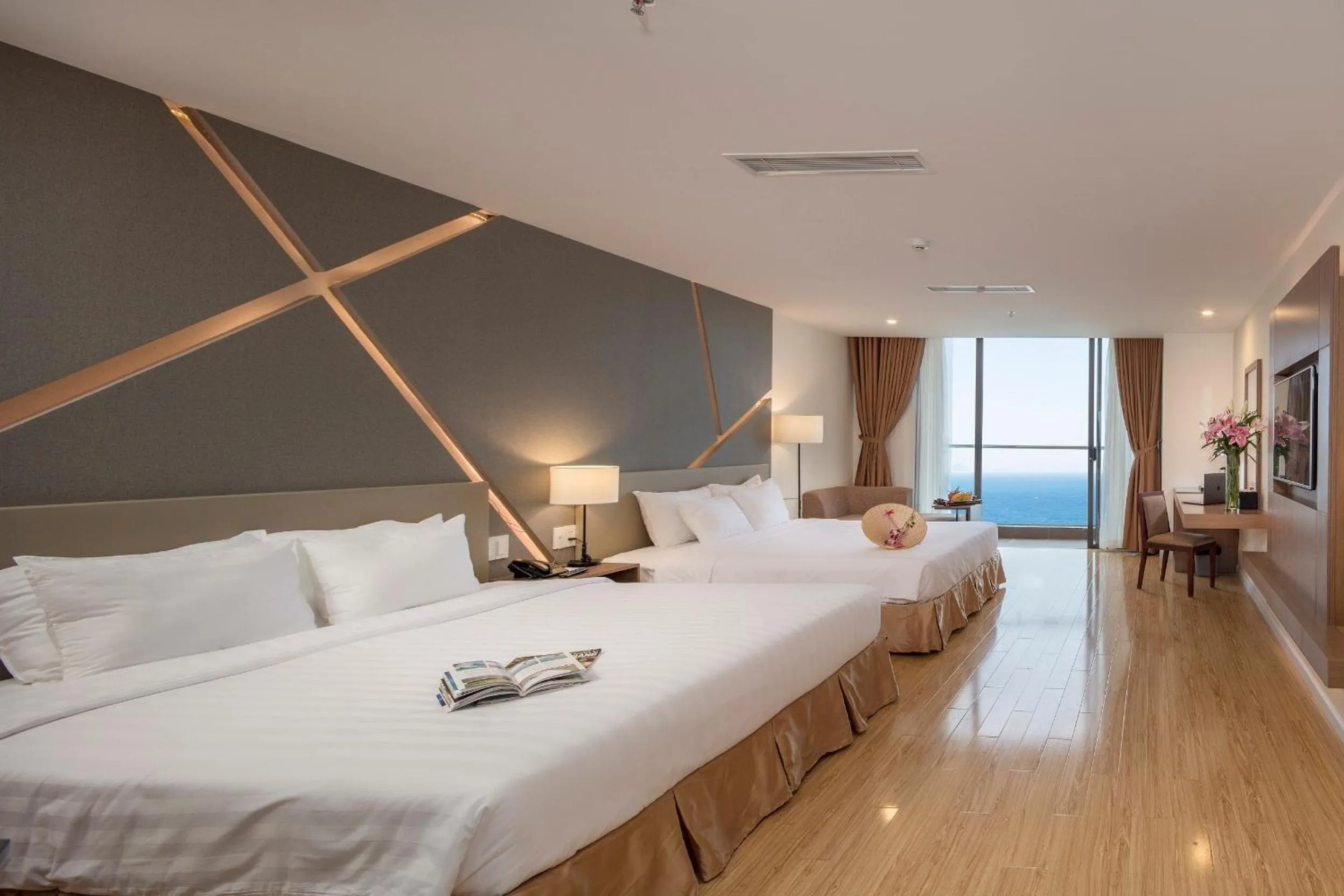 Bedroom, Bed in King Town Grand Hotel & Wedding Center