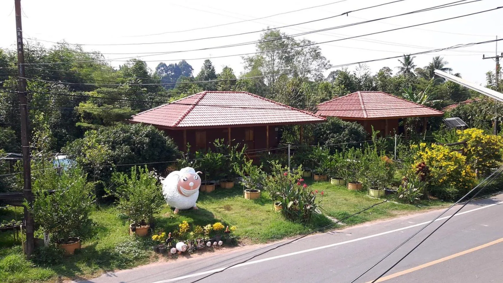 Property building in Bansuan Krukob