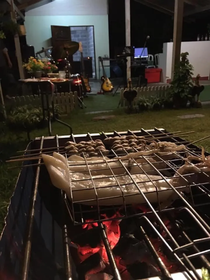 Dining area in Bansuan Krukob