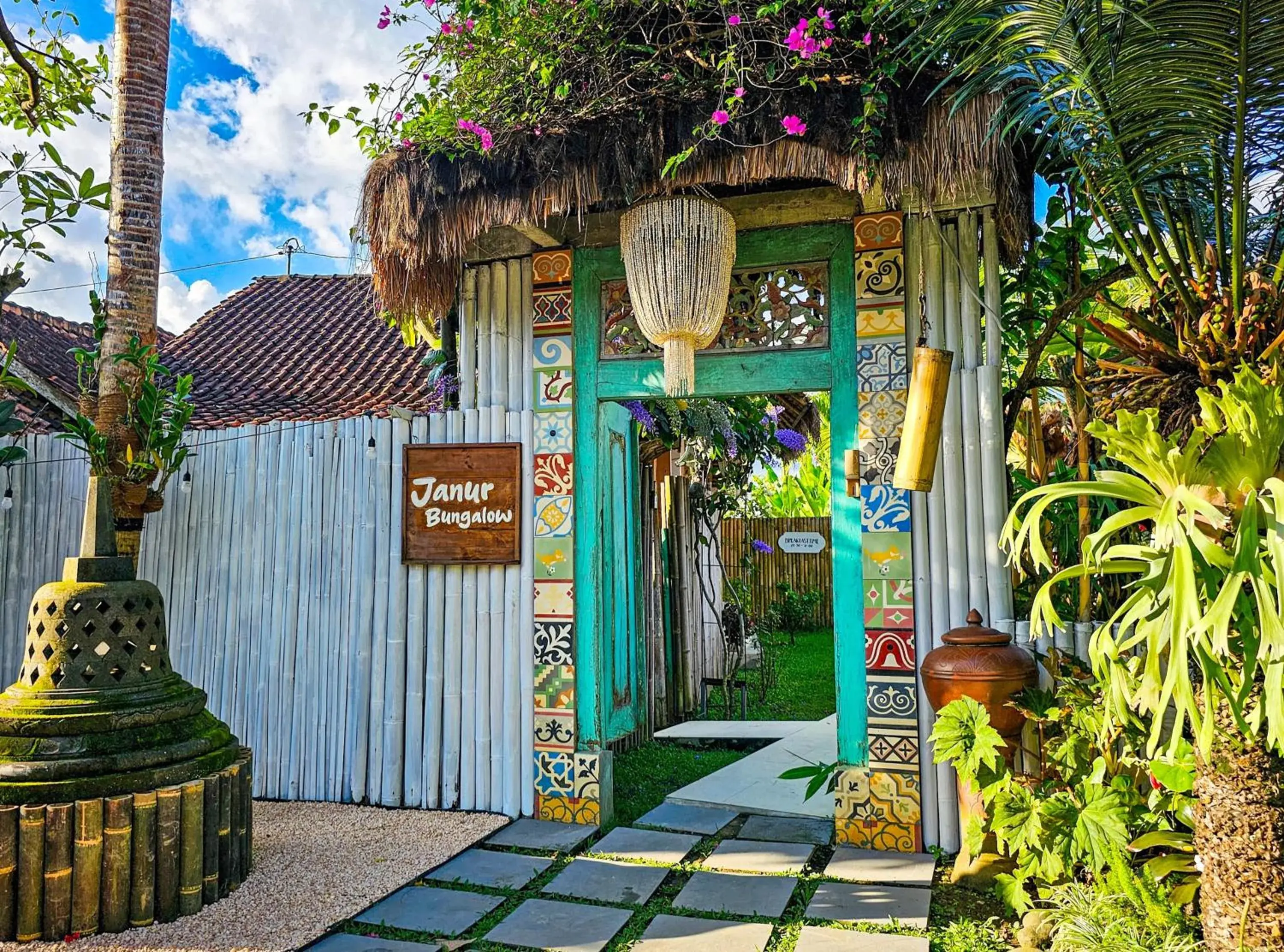 Property building in Janur Bungalow Property building in Janur Bungalow