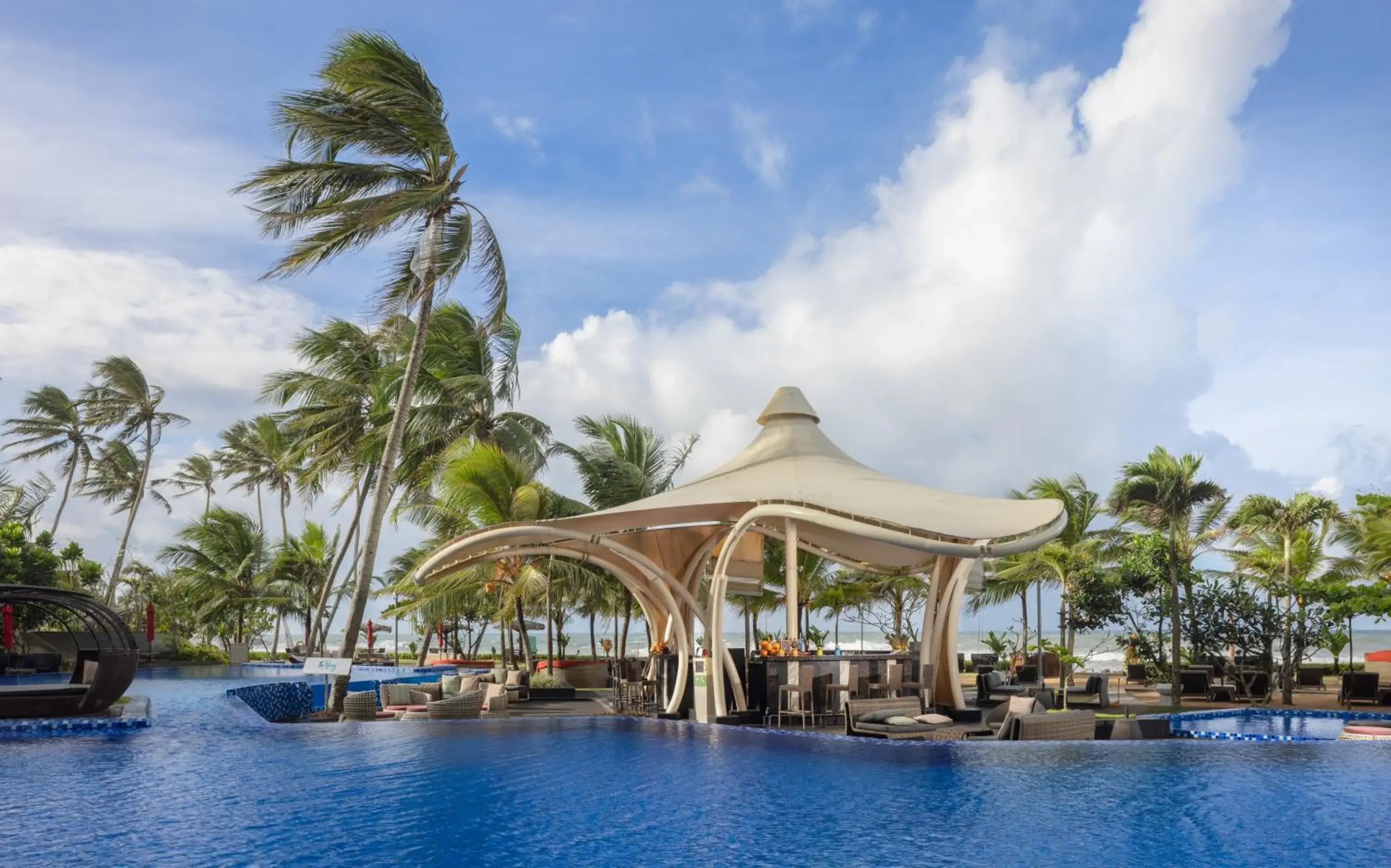 Pool view in Radisson Blu Resort Galle Pool view in Radisson Blu Resort Galle