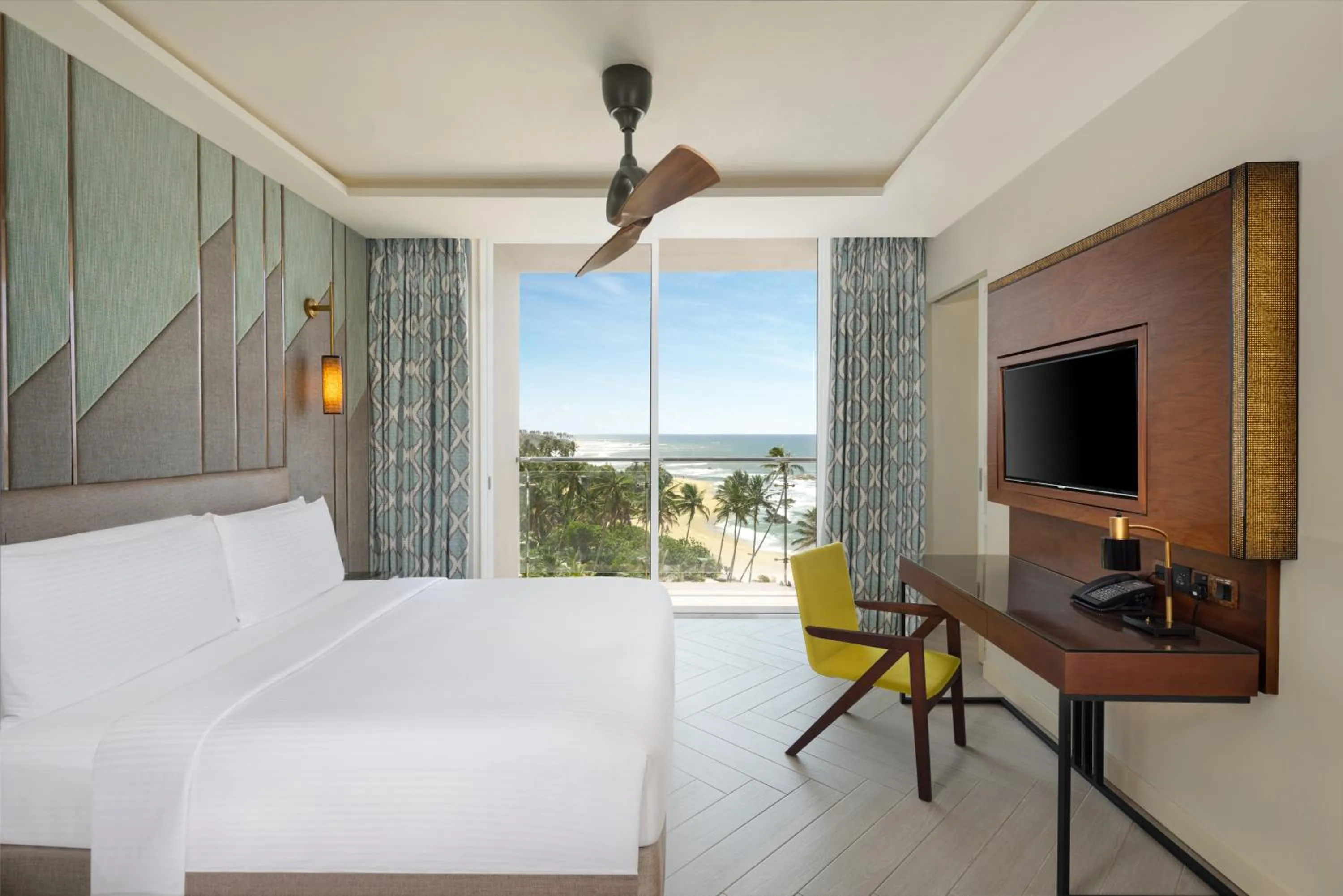 Bedroom, Bed in Radisson Blu Resort Galle