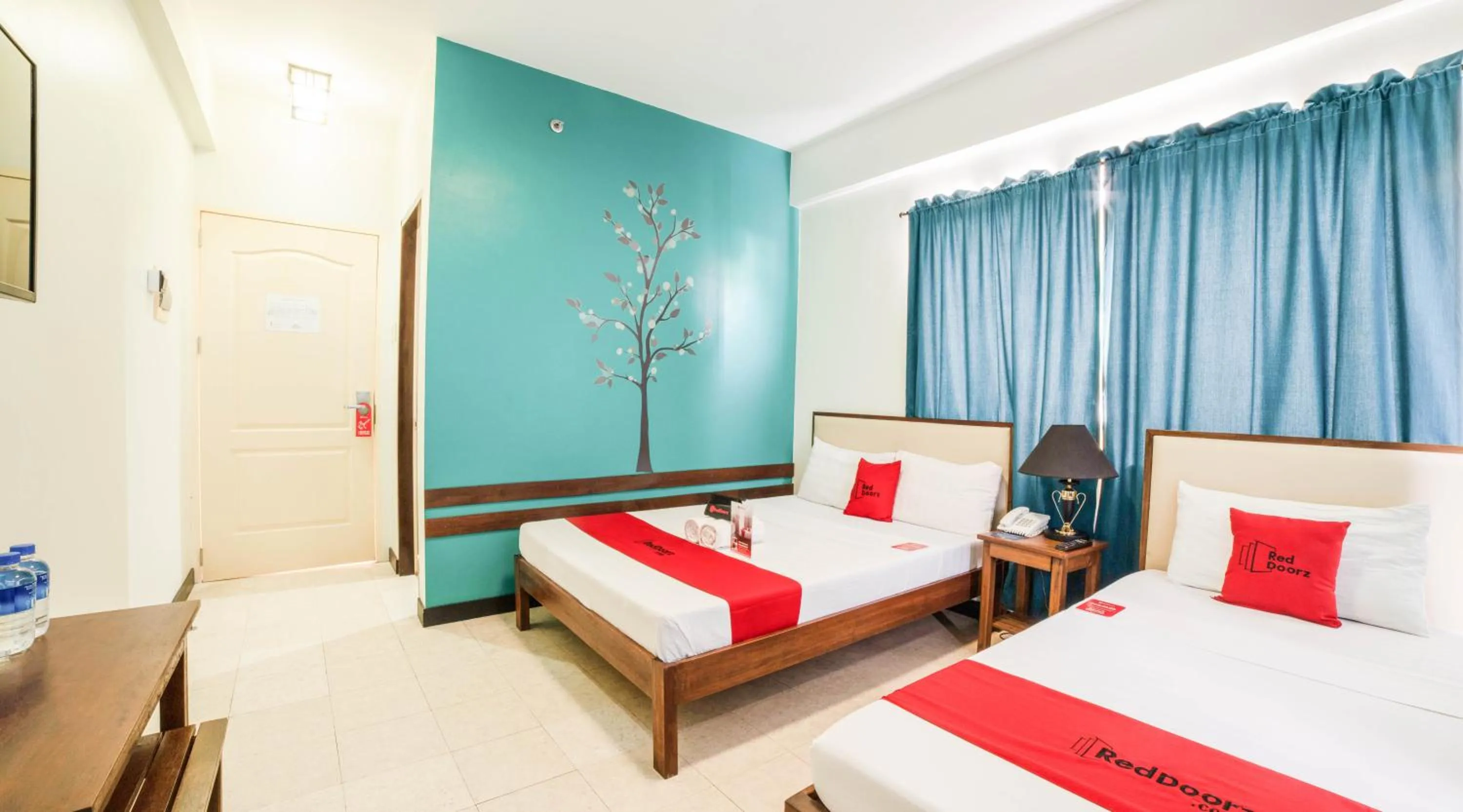 Bed in RedDoorz Plus near Rizal Junction