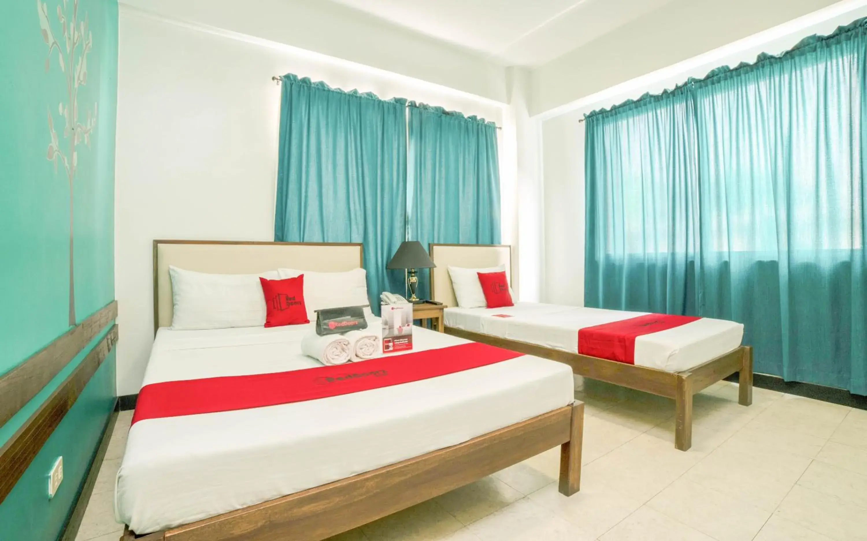 Bedroom, Bed in RedDoorz Plus near Rizal Junction Bedroom, Bed in RedDoorz Plus near Rizal Junction