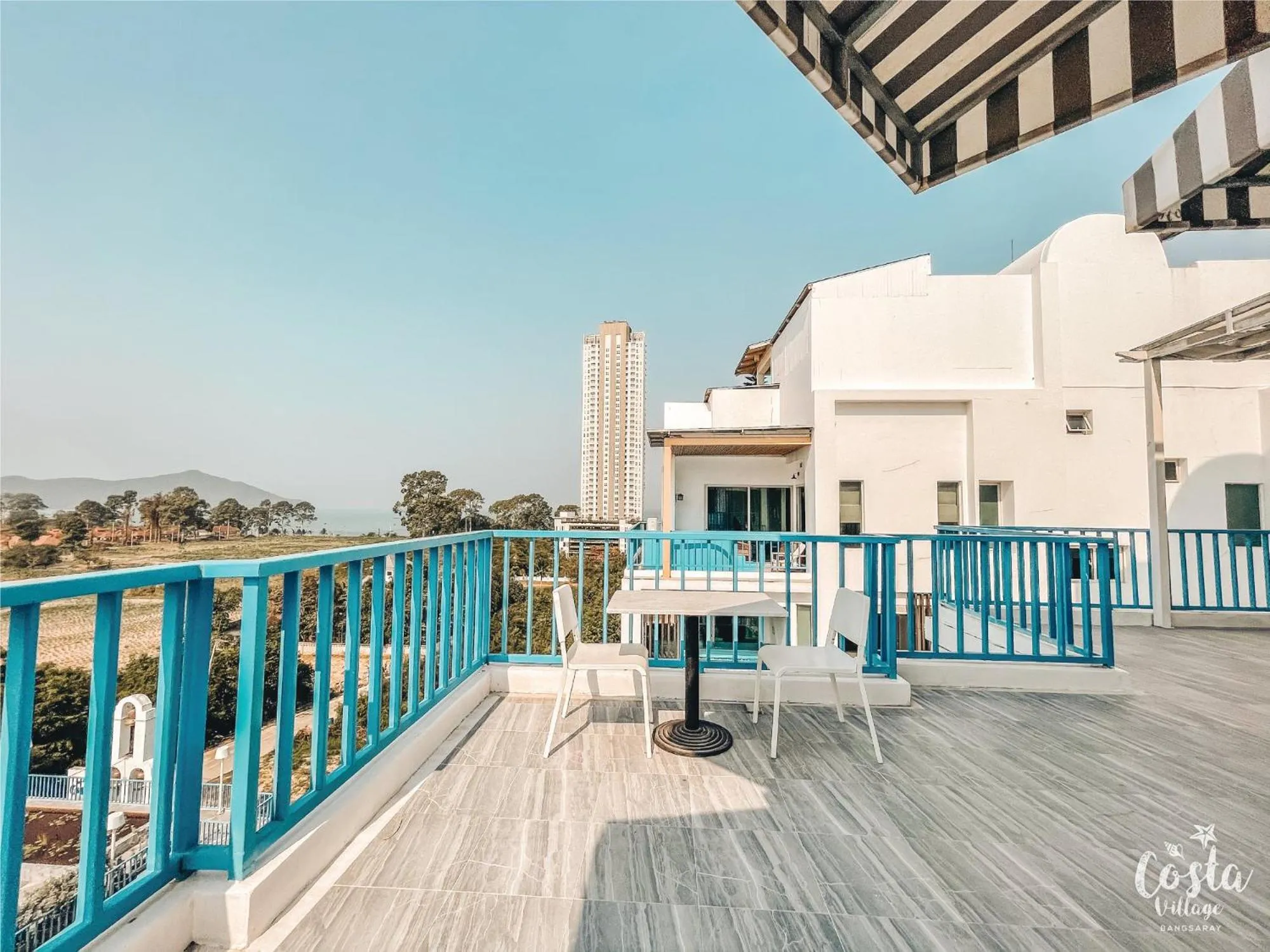 Property building in Costa Village Bangsaray