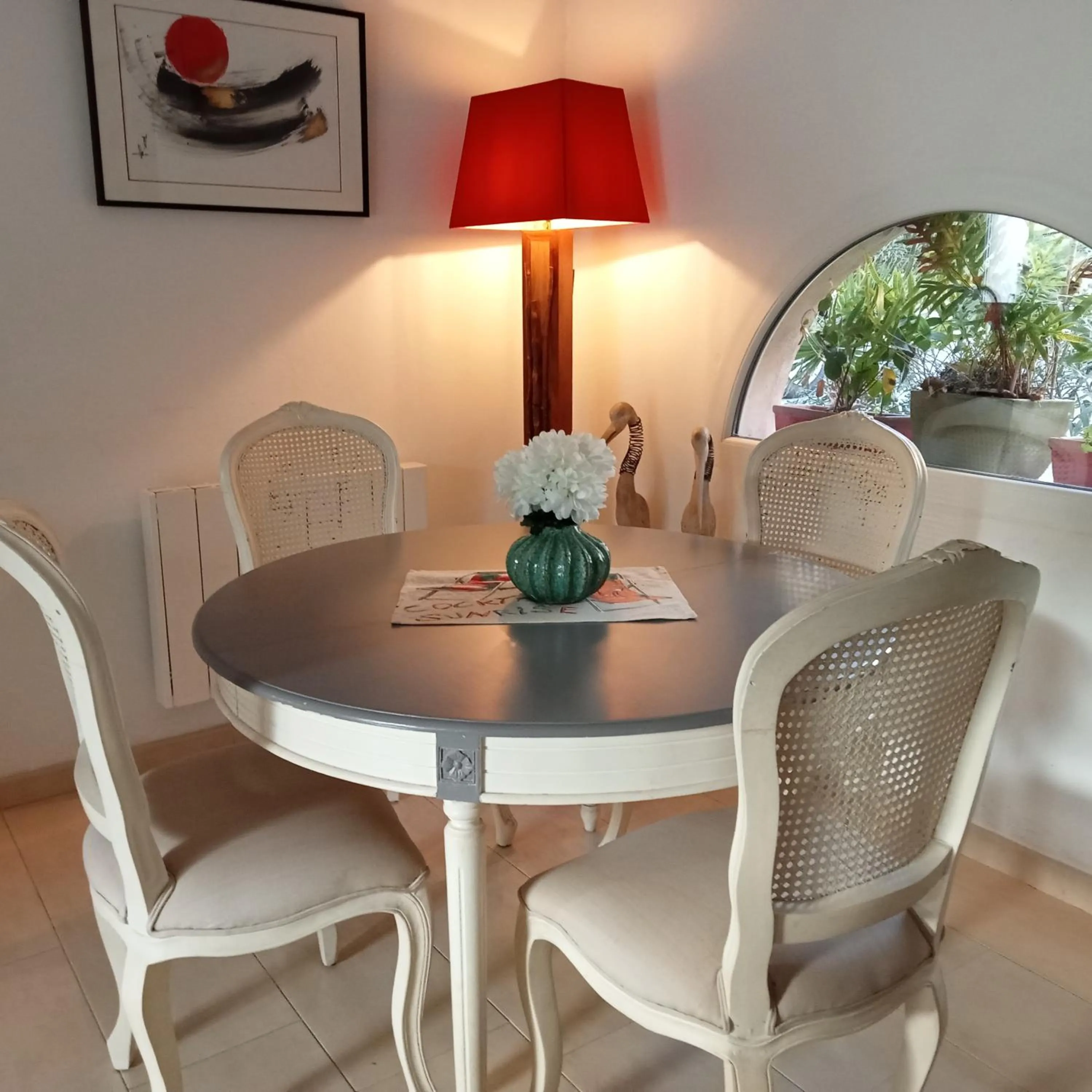 Dining area in Villa La Croisette